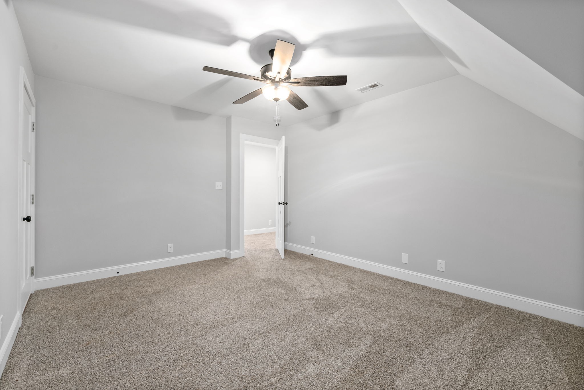 228 Birnam Wood Trce