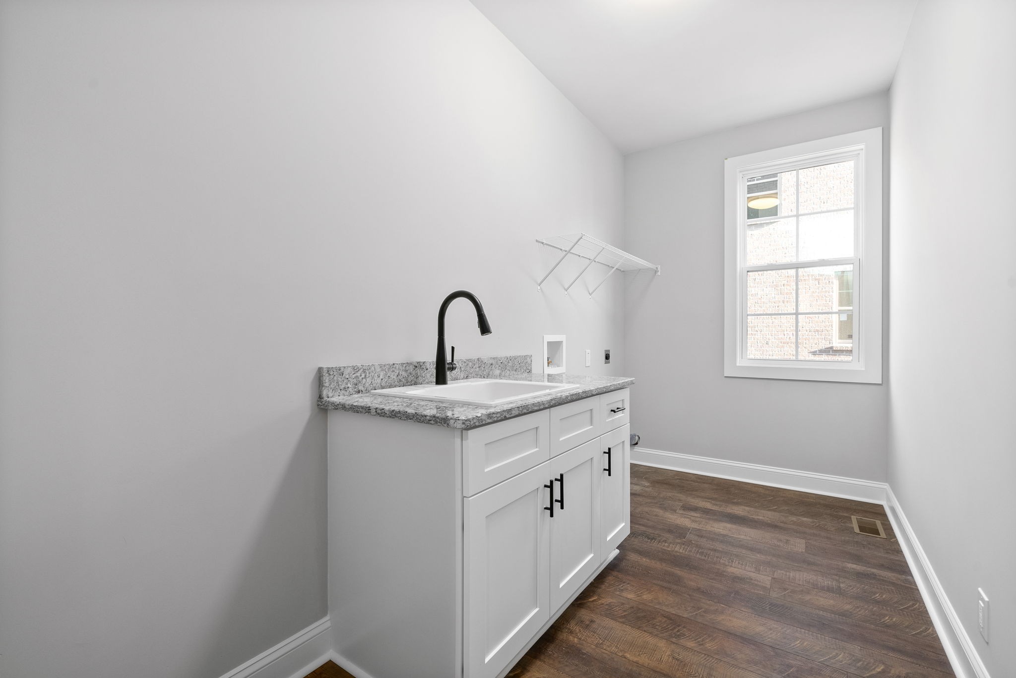 228 Birnam Wood Trce