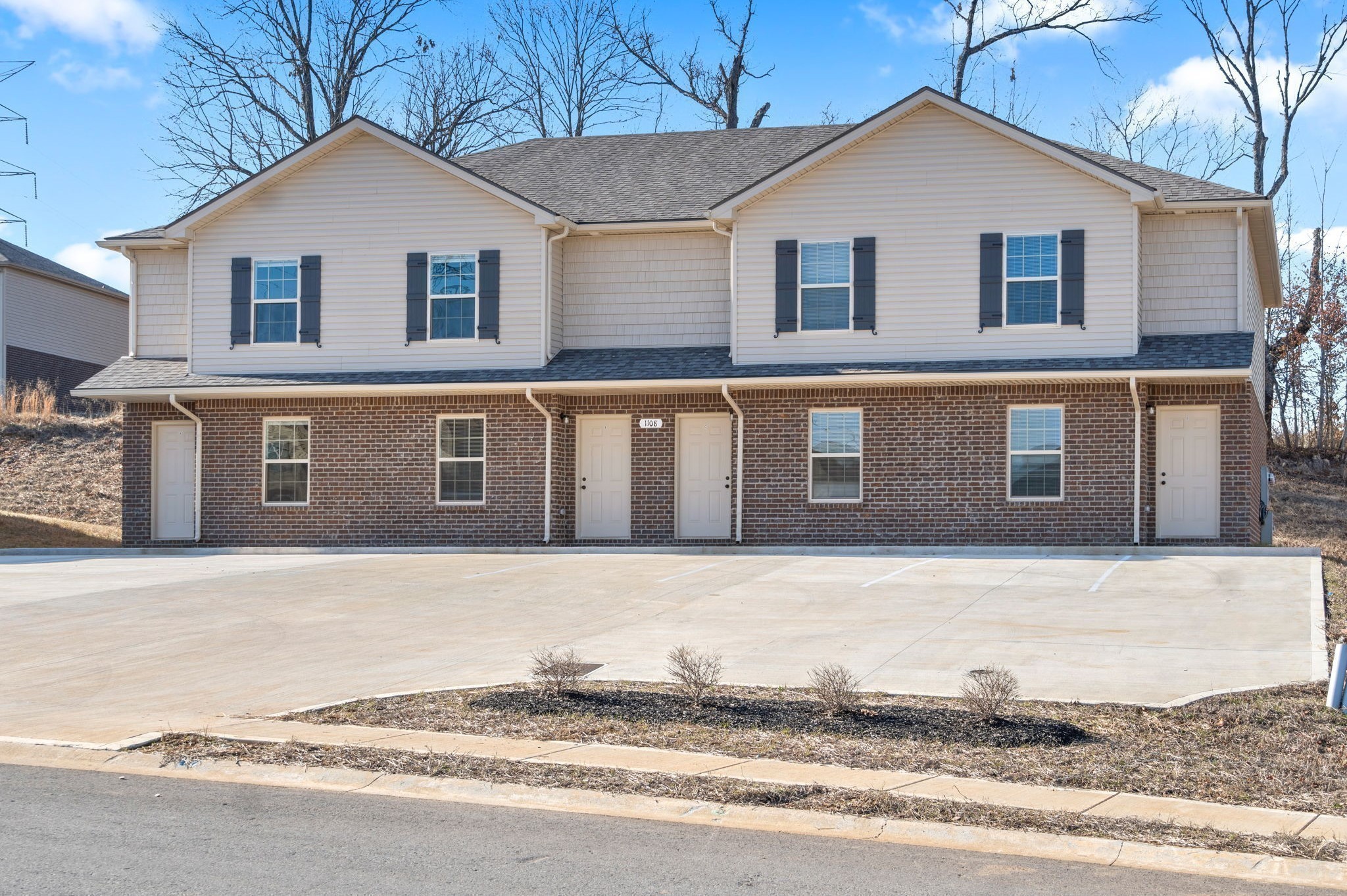 1128 Ziva Ln Unit: D