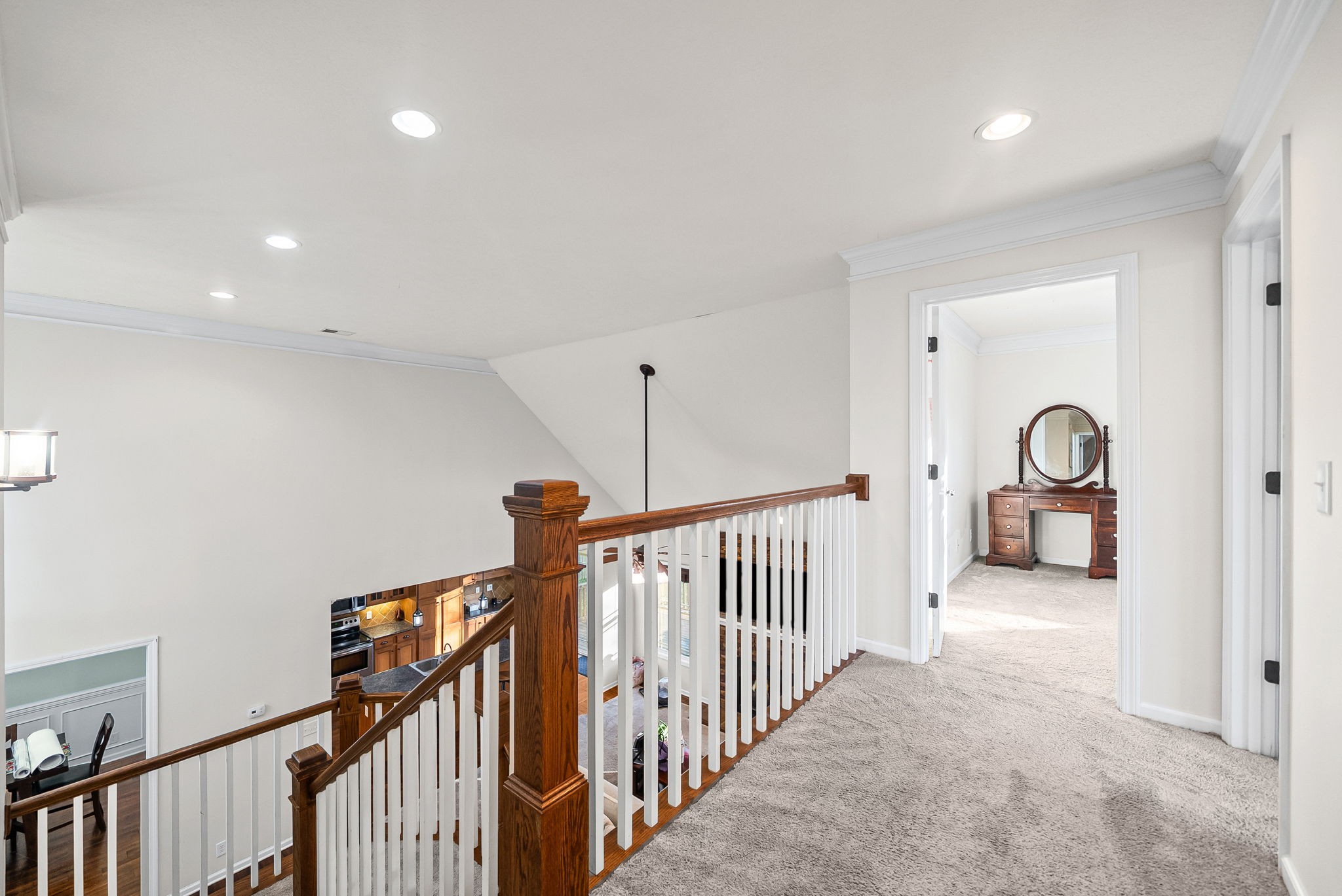 574 Winding Bluff Way