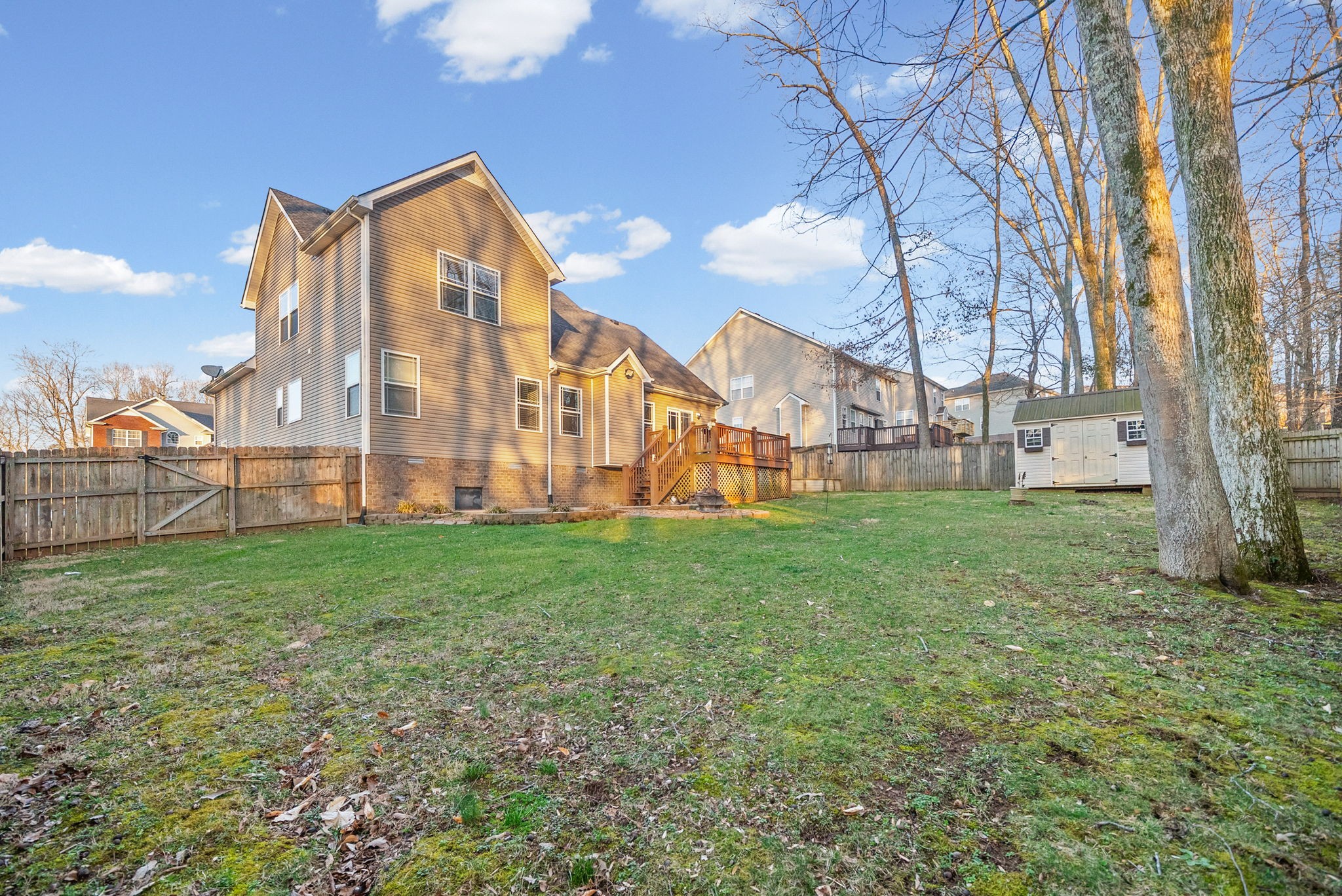 574 Winding Bluff Way