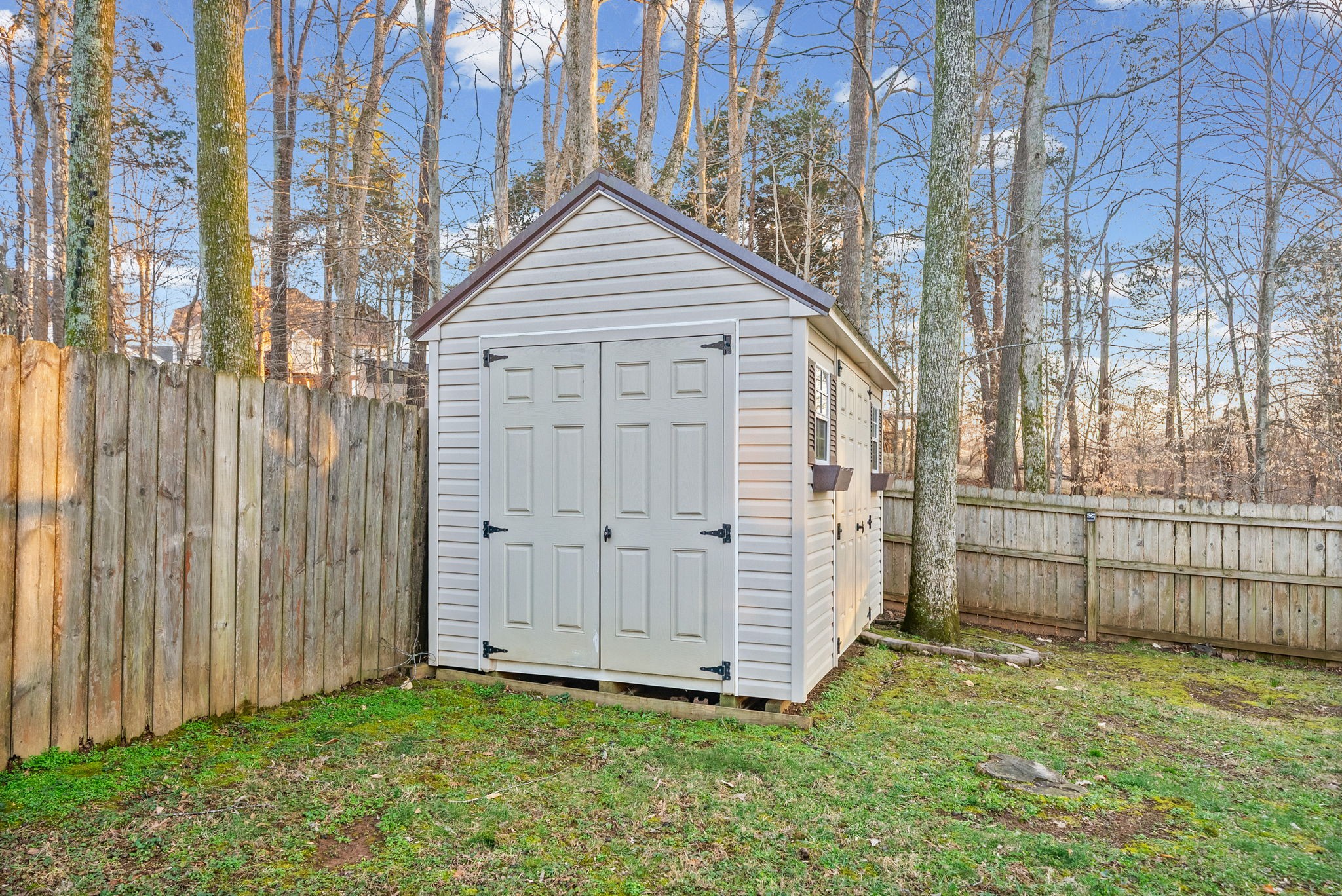 574 Winding Bluff Way