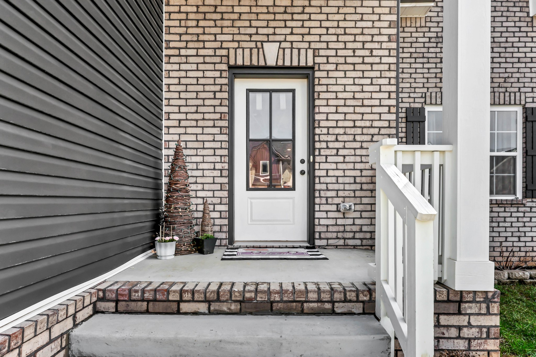 834 Limestone Way