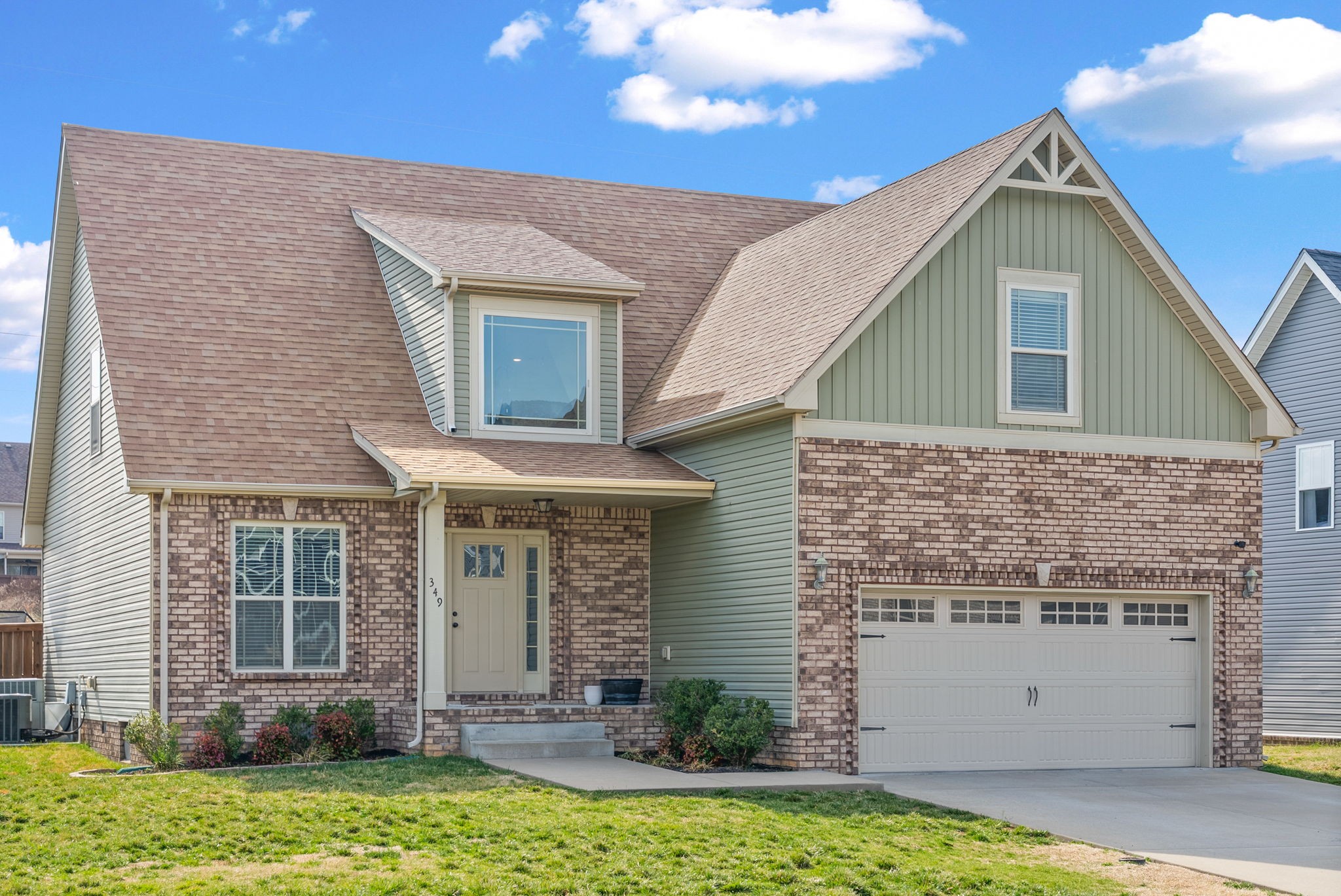 349 Rye Dr