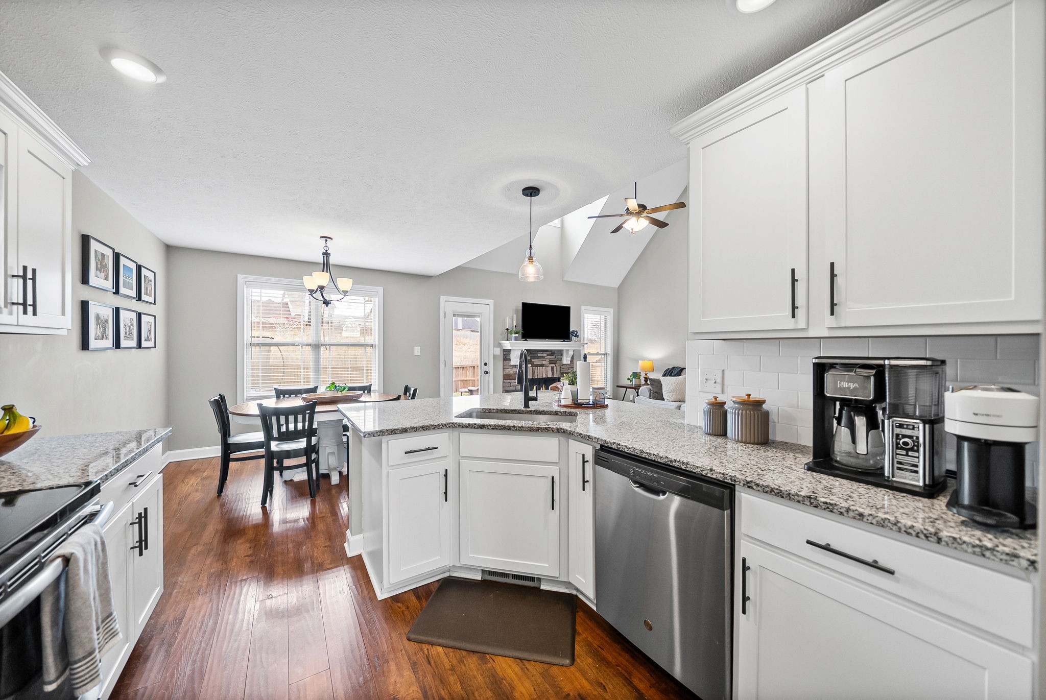 349 Rye Dr