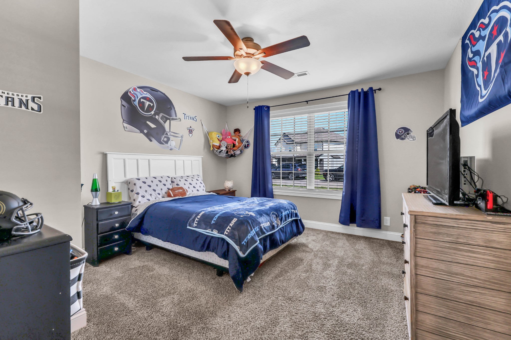 516 Castle Pinckney Ln