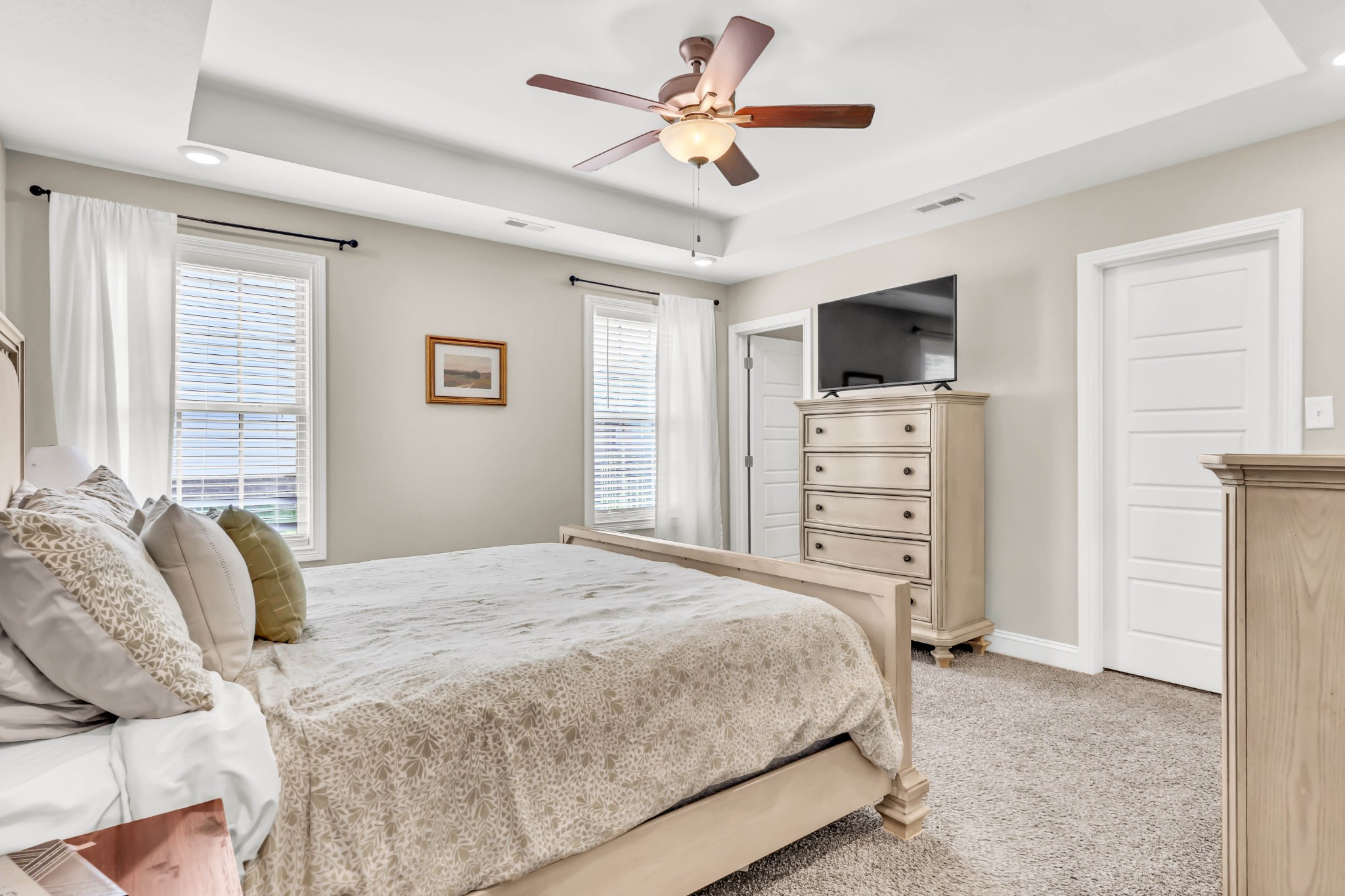 516 Castle Pinckney Ln