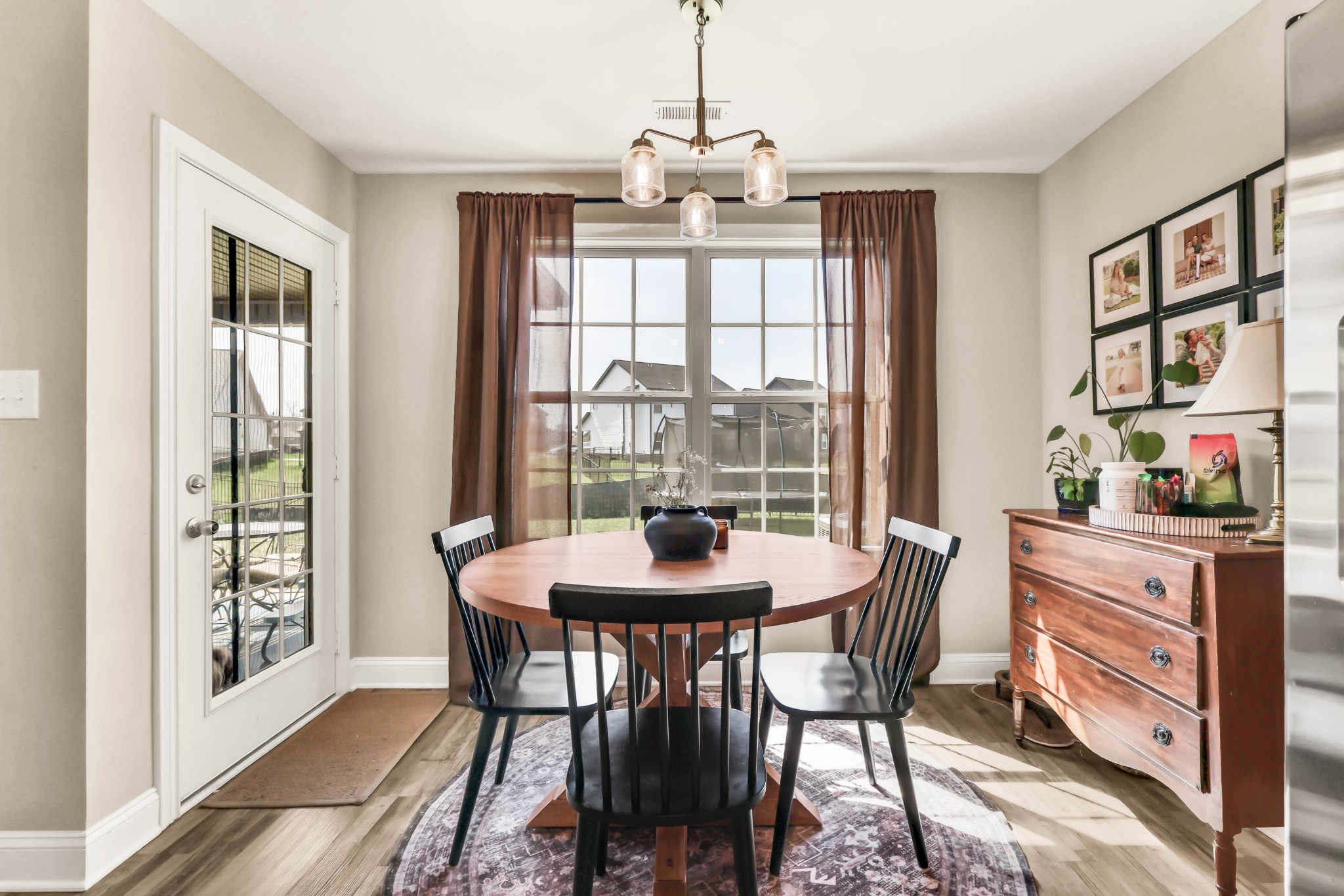 516 Castle Pinckney Ln