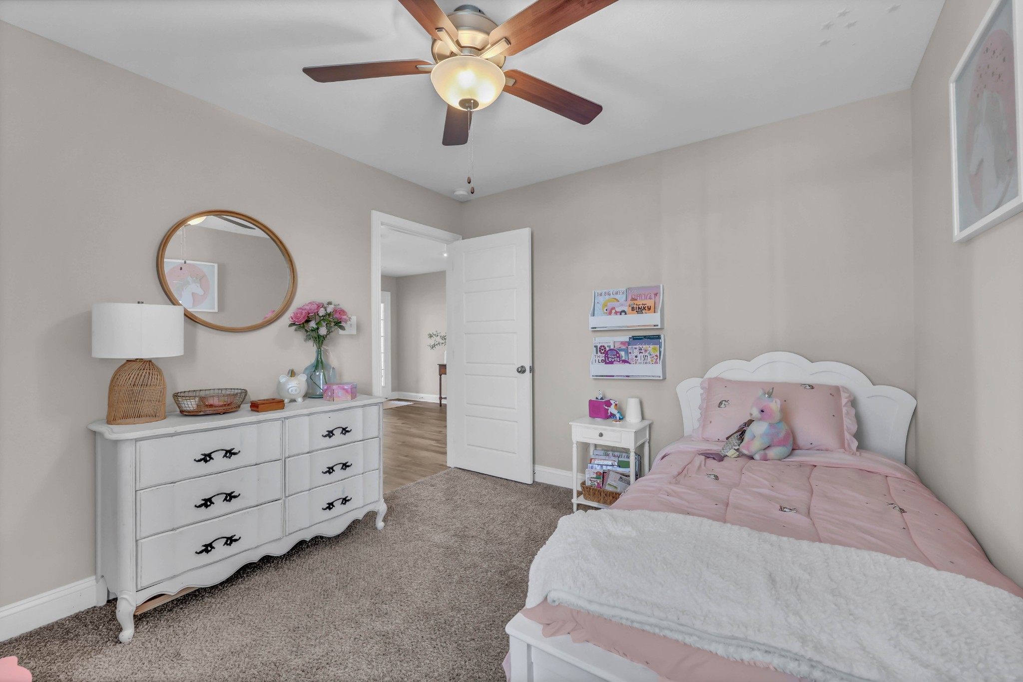 516 Castle Pinckney Ln