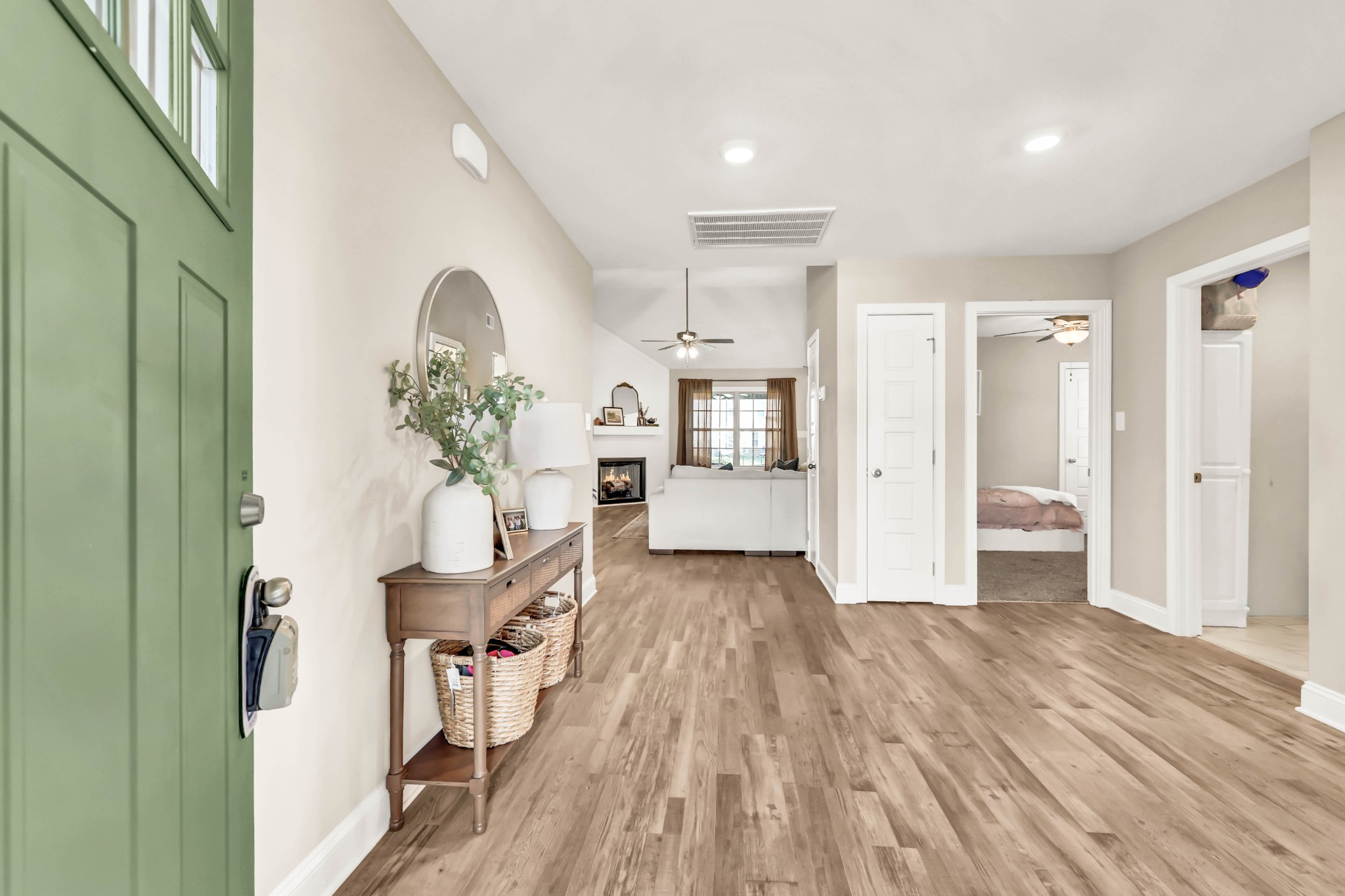 516 Castle Pinckney Ln