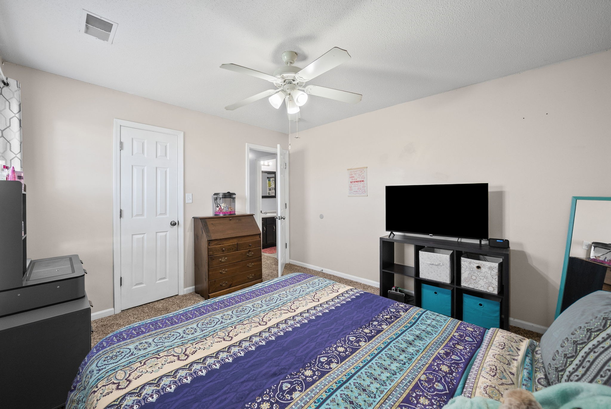 937 Commission Dr
