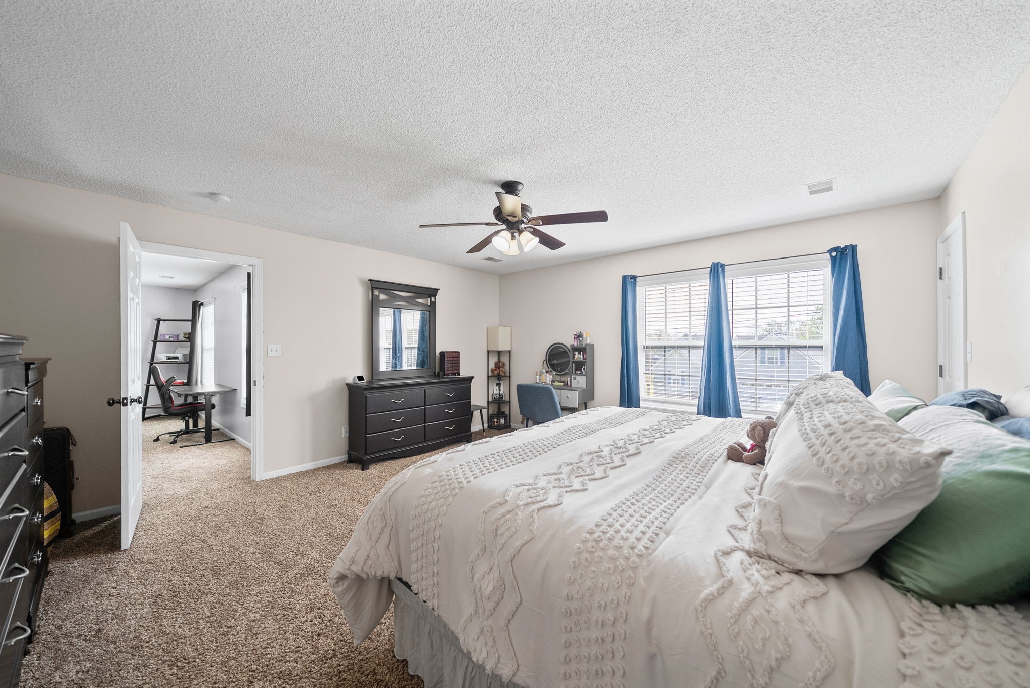 937 Commission Dr
