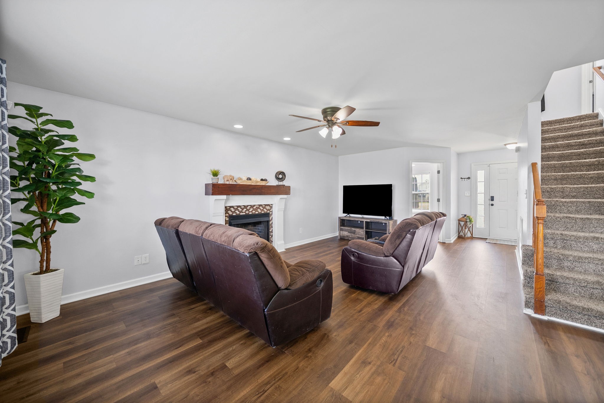 937 Commission Dr
