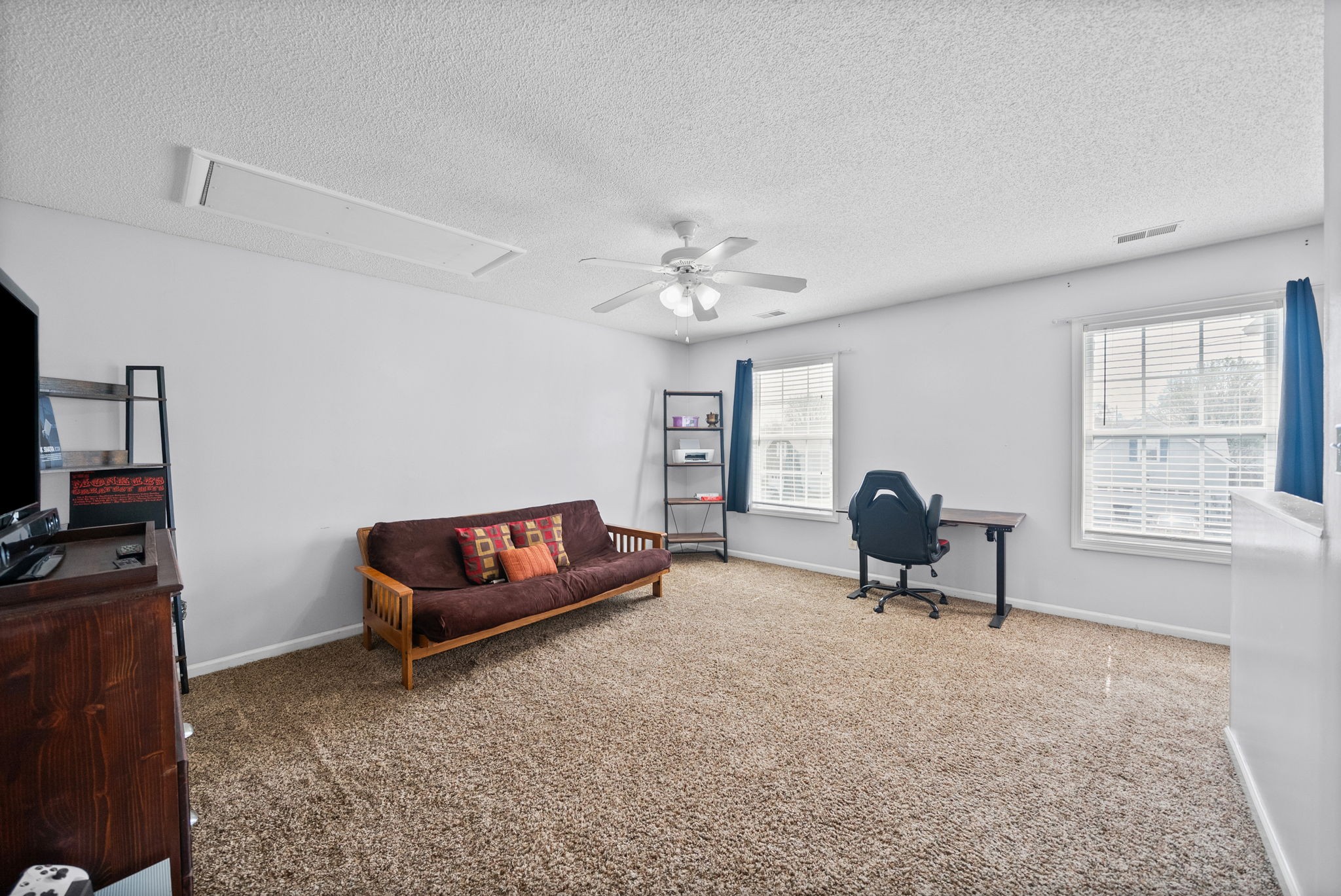 937 Commission Dr