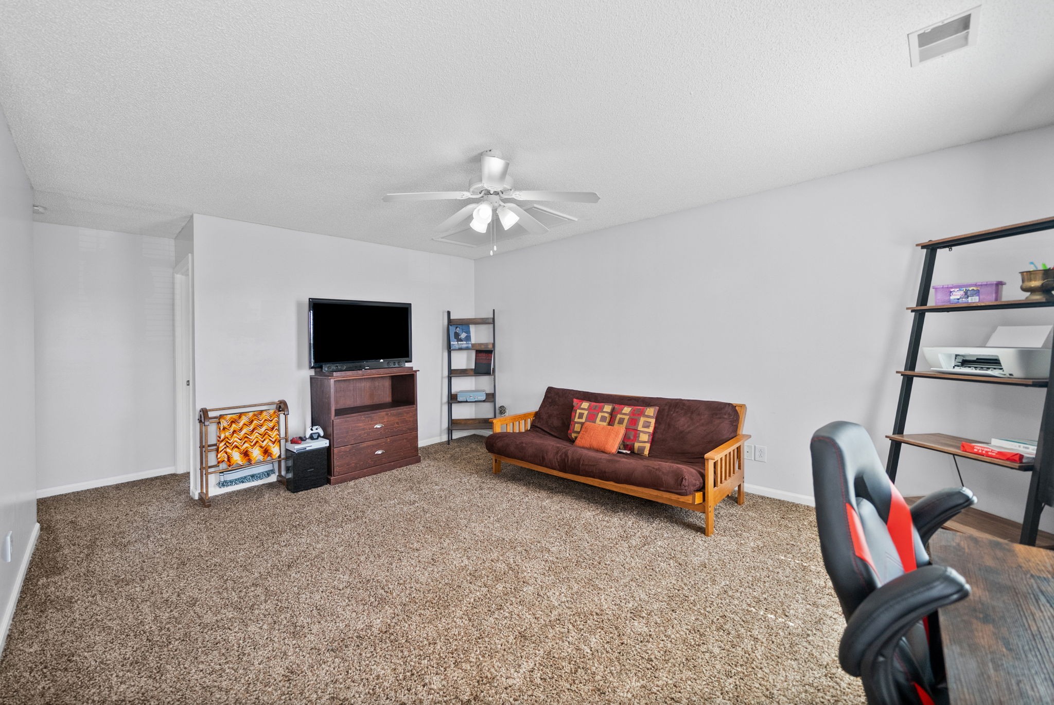 937 Commission Dr