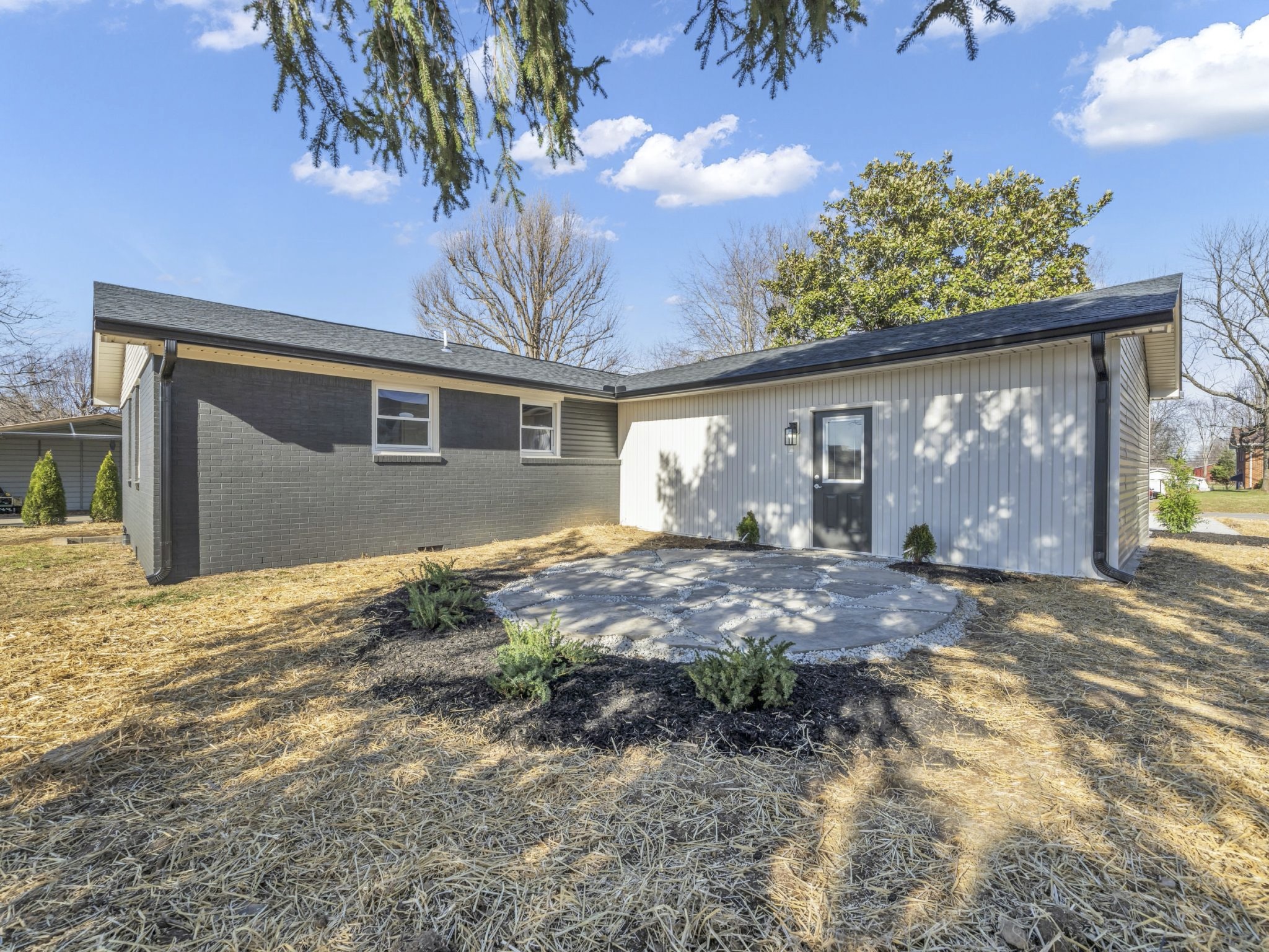 118 Forest Hills Dr
