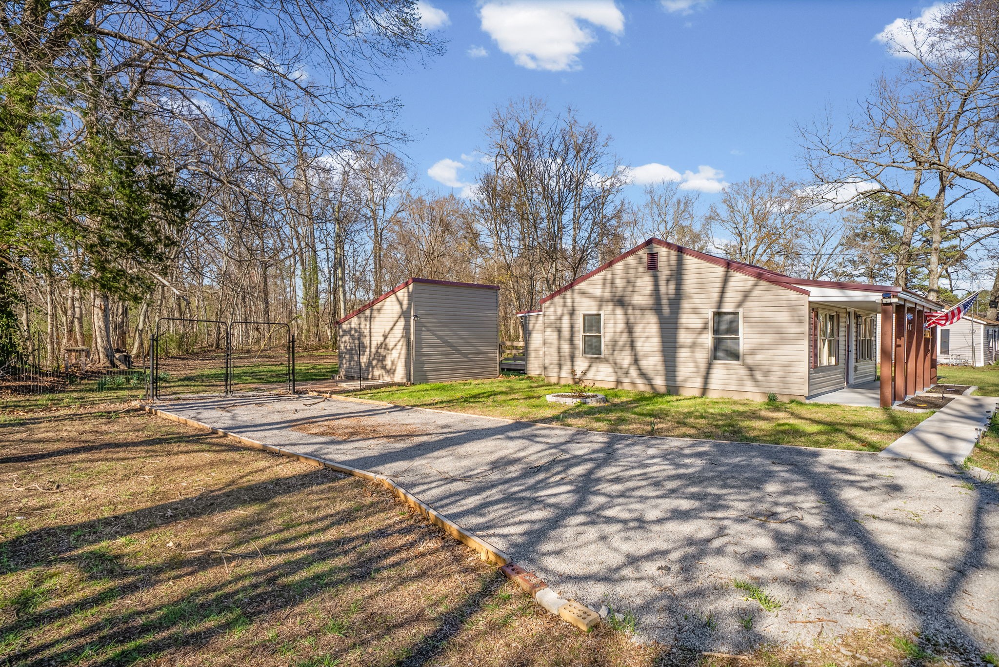 1595 Old Dover Rd