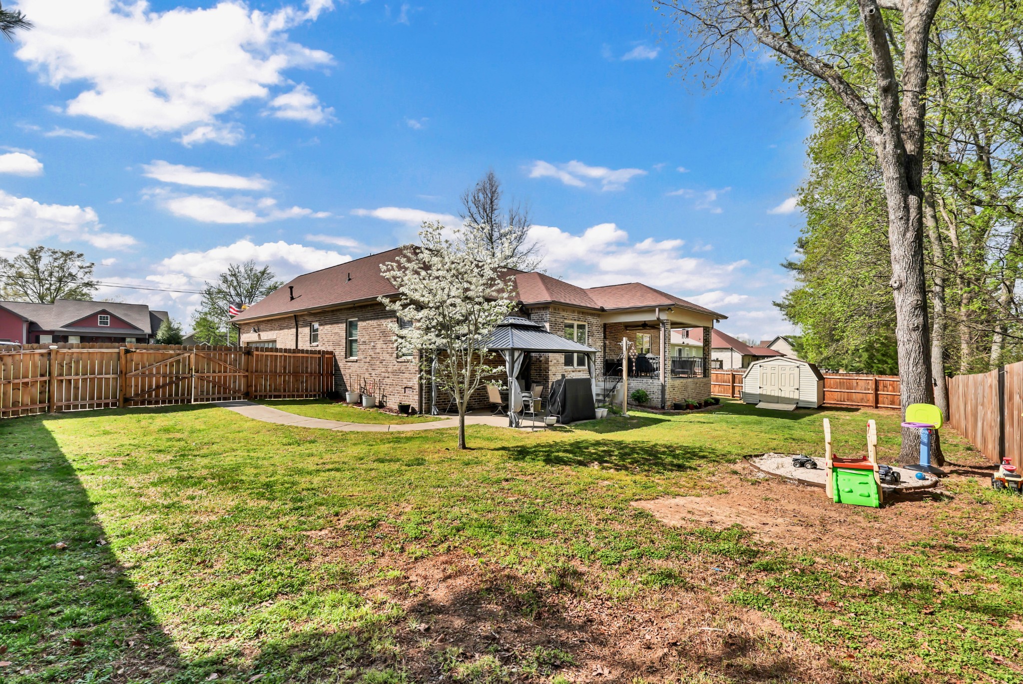 1040 Northridge Dr