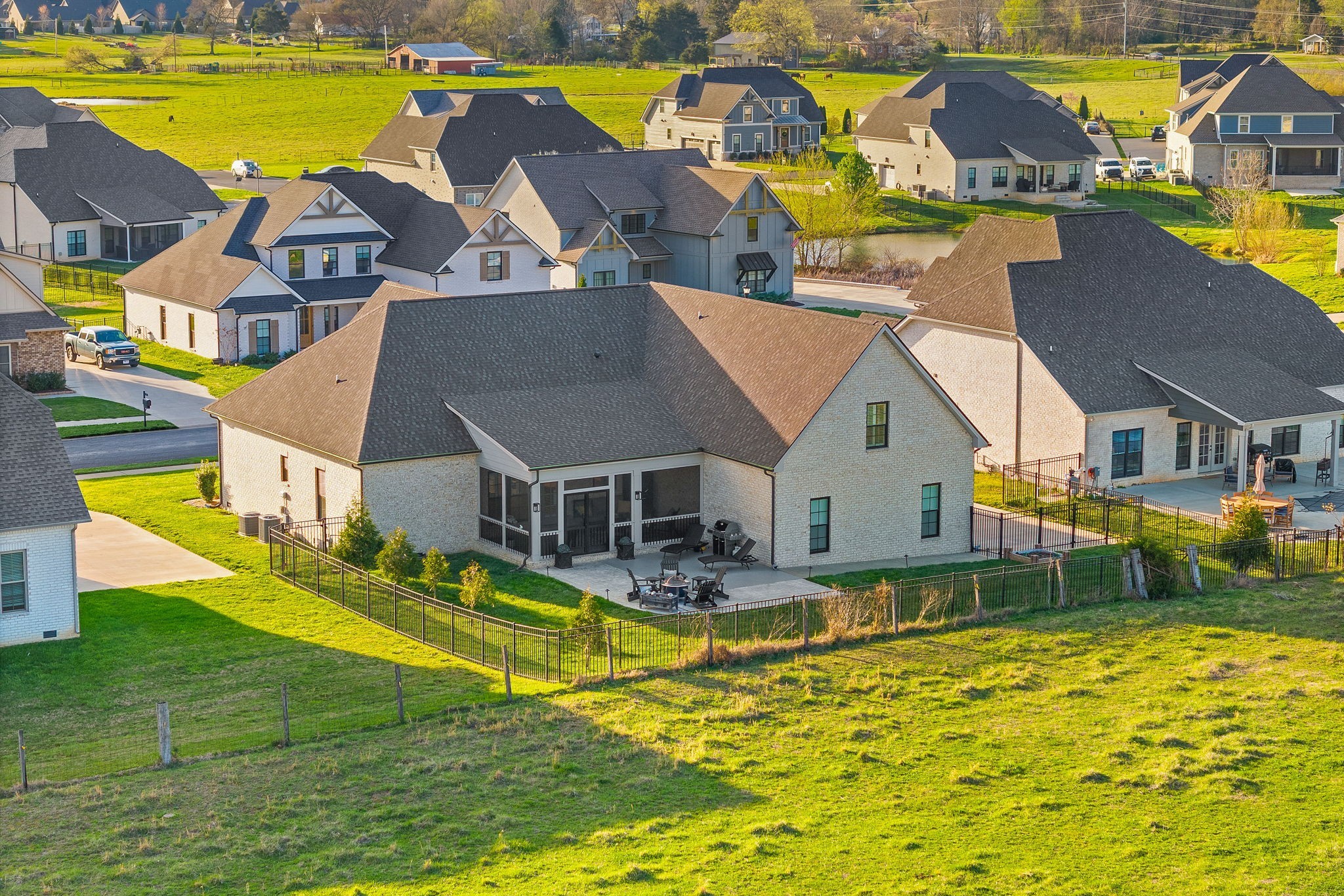 120 Sawyer Ct