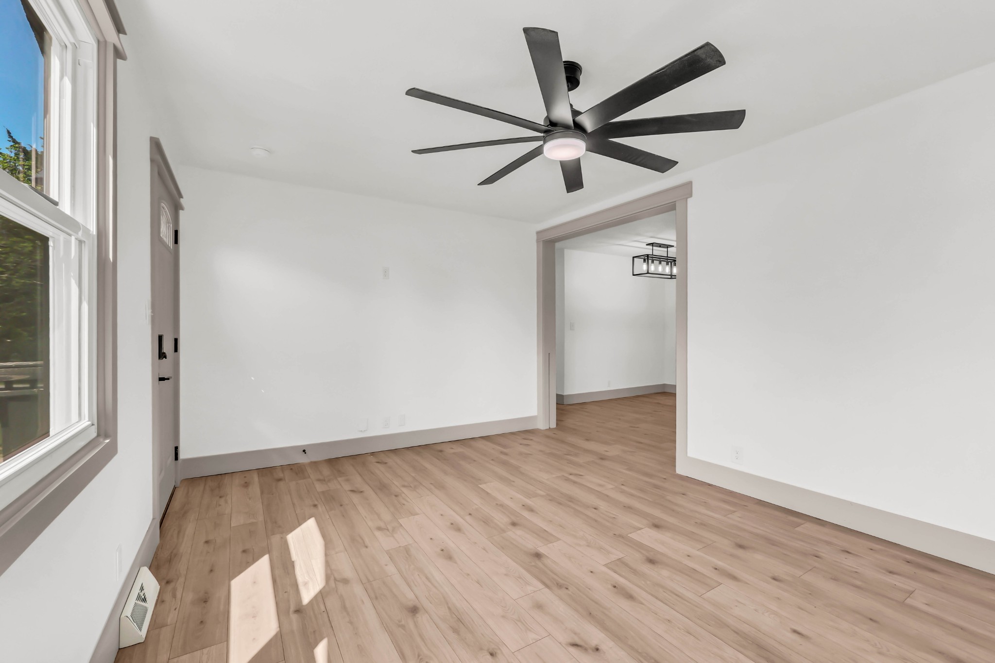 2186 Blakemore Dr