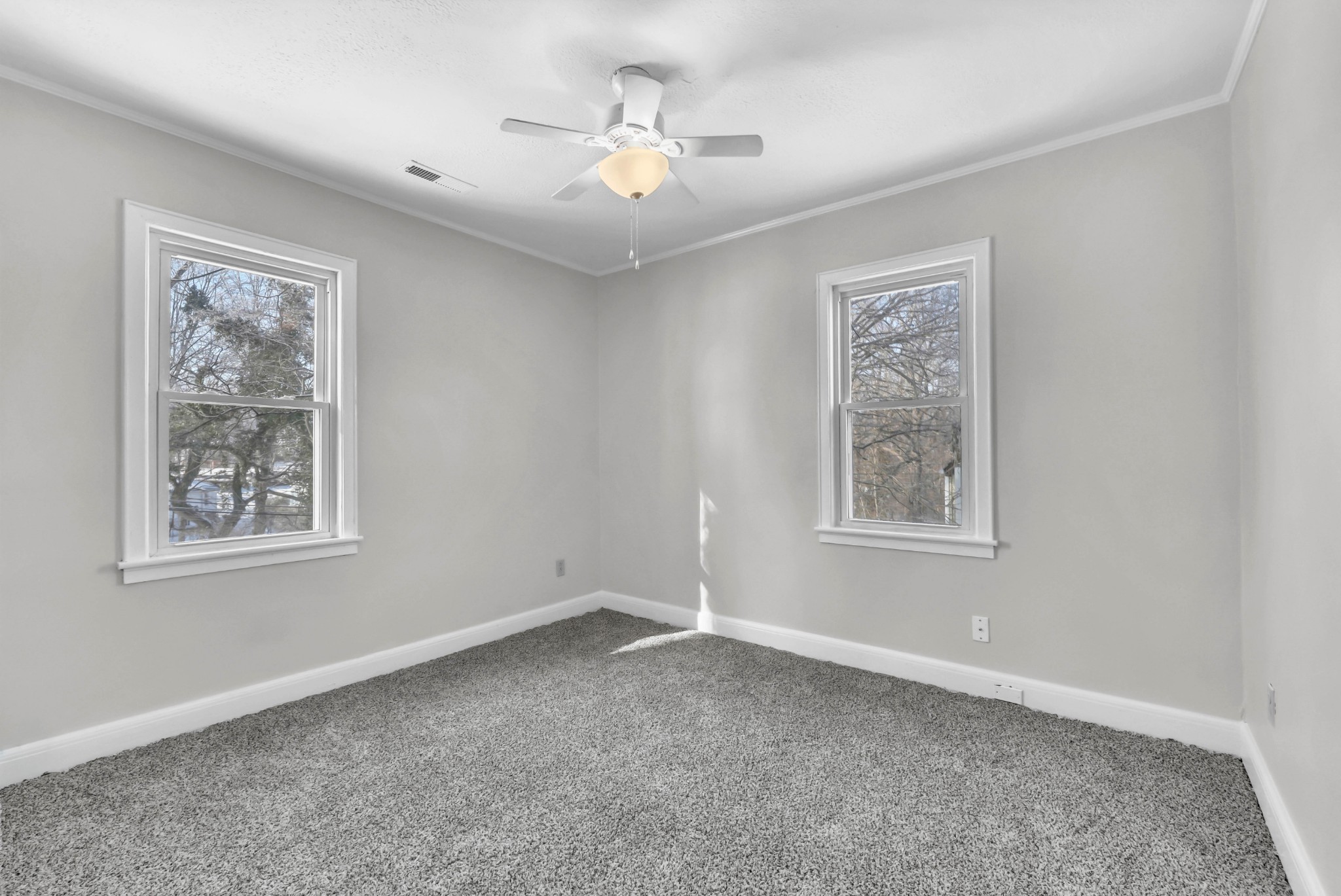 208 Inglewood Dr