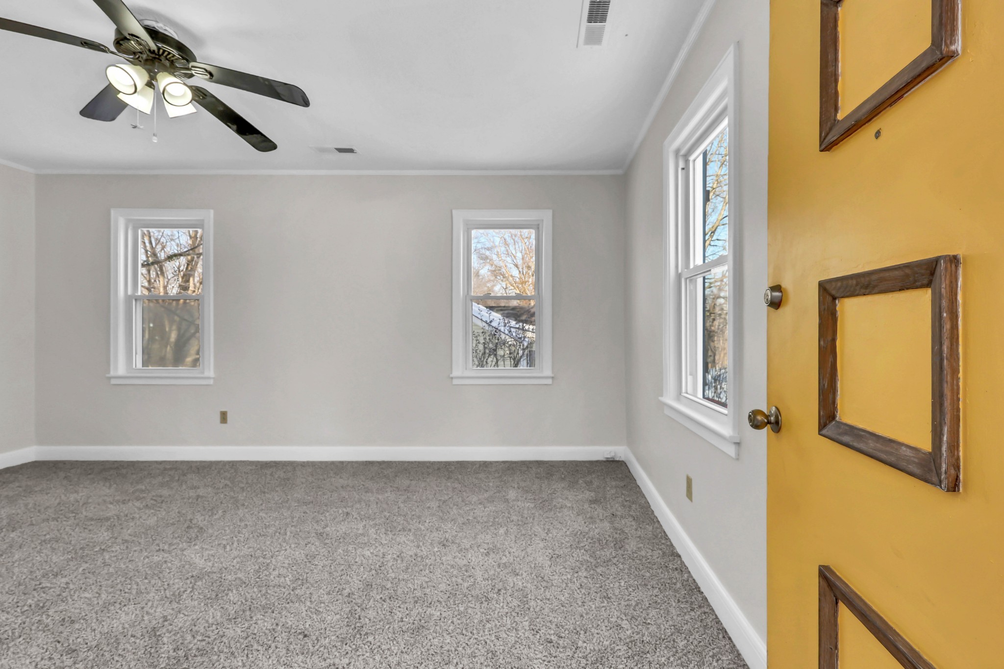 208 Inglewood Dr