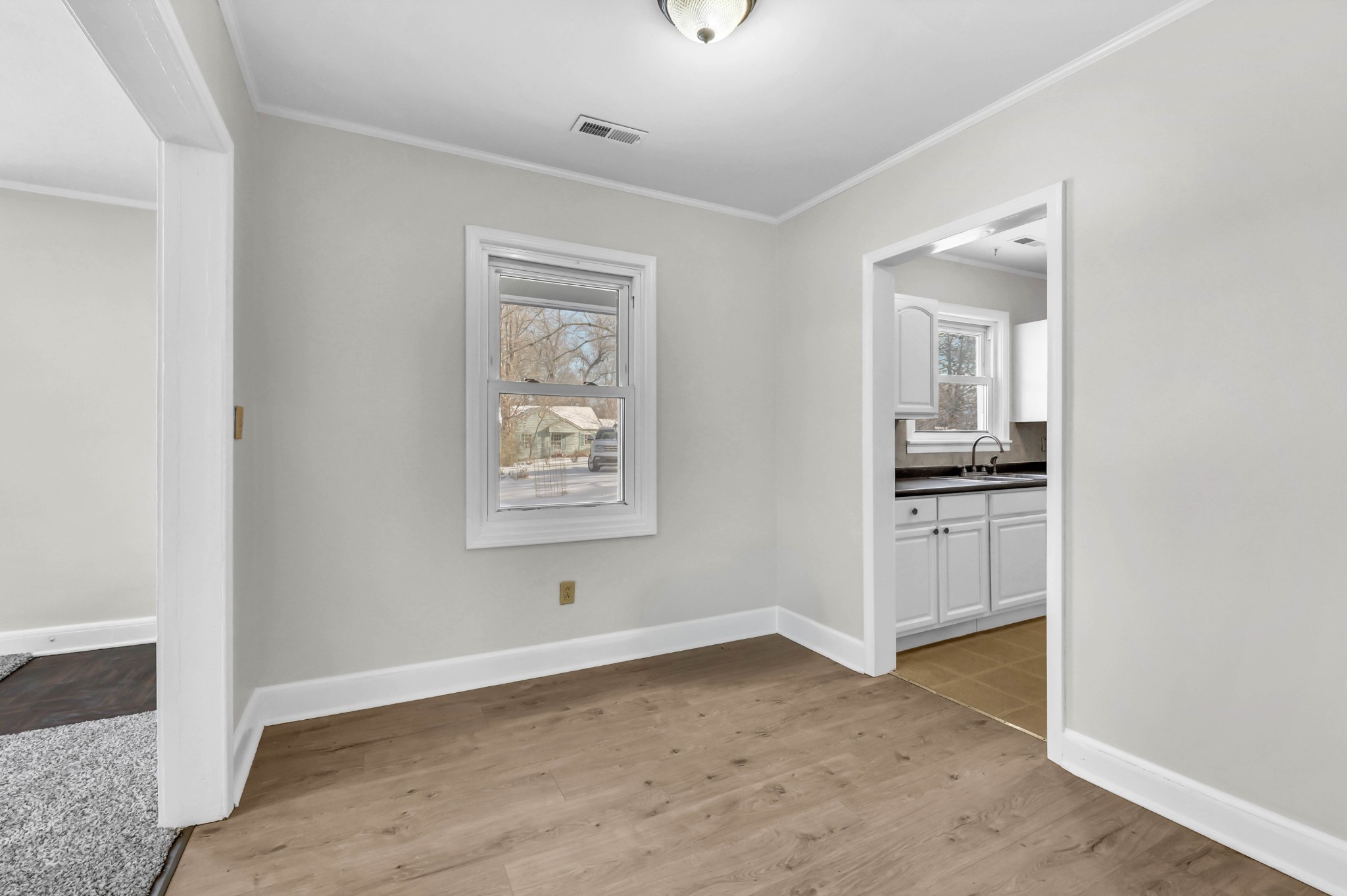 208 Inglewood Dr