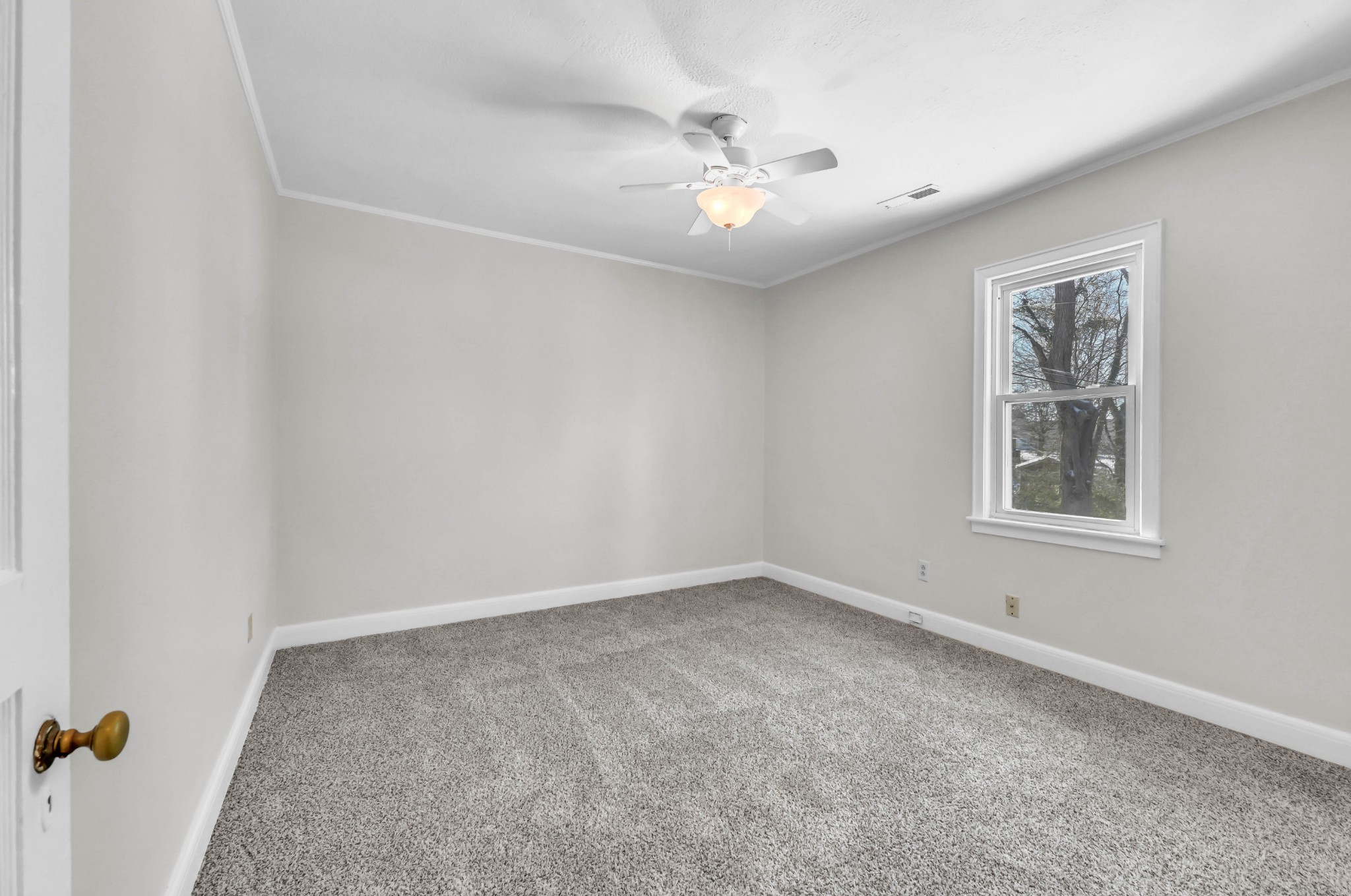 208 Inglewood Dr