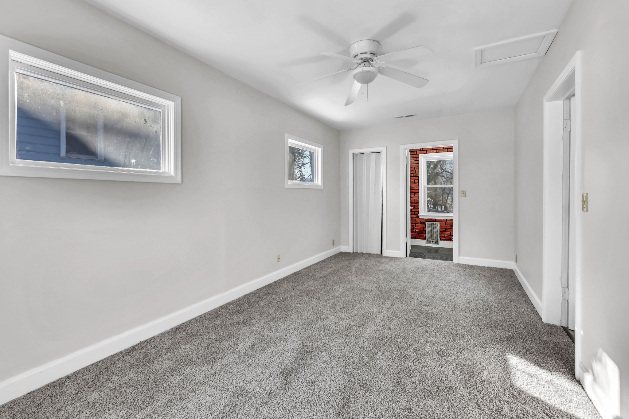 208 Inglewood Dr