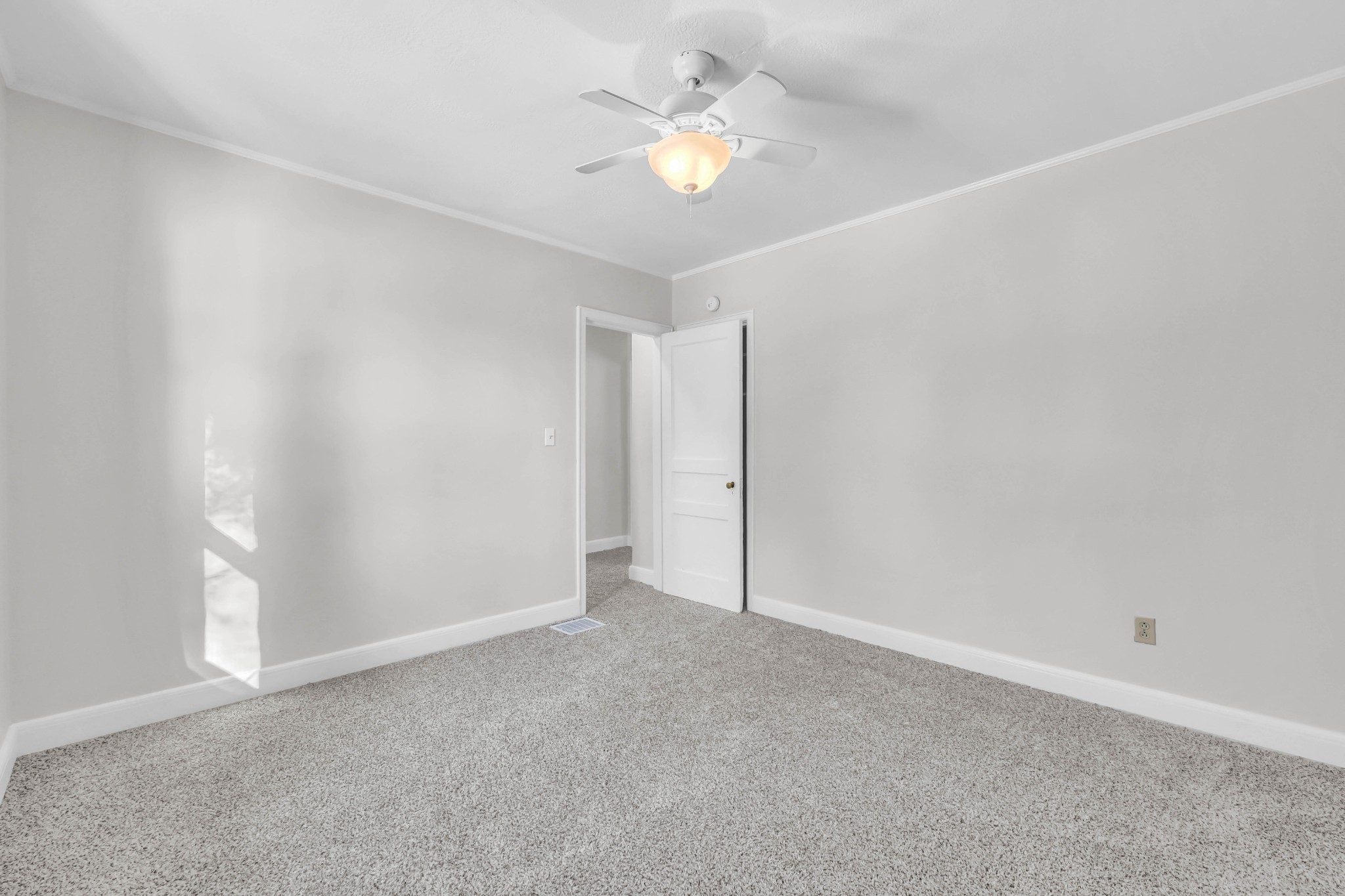 208 Inglewood Dr