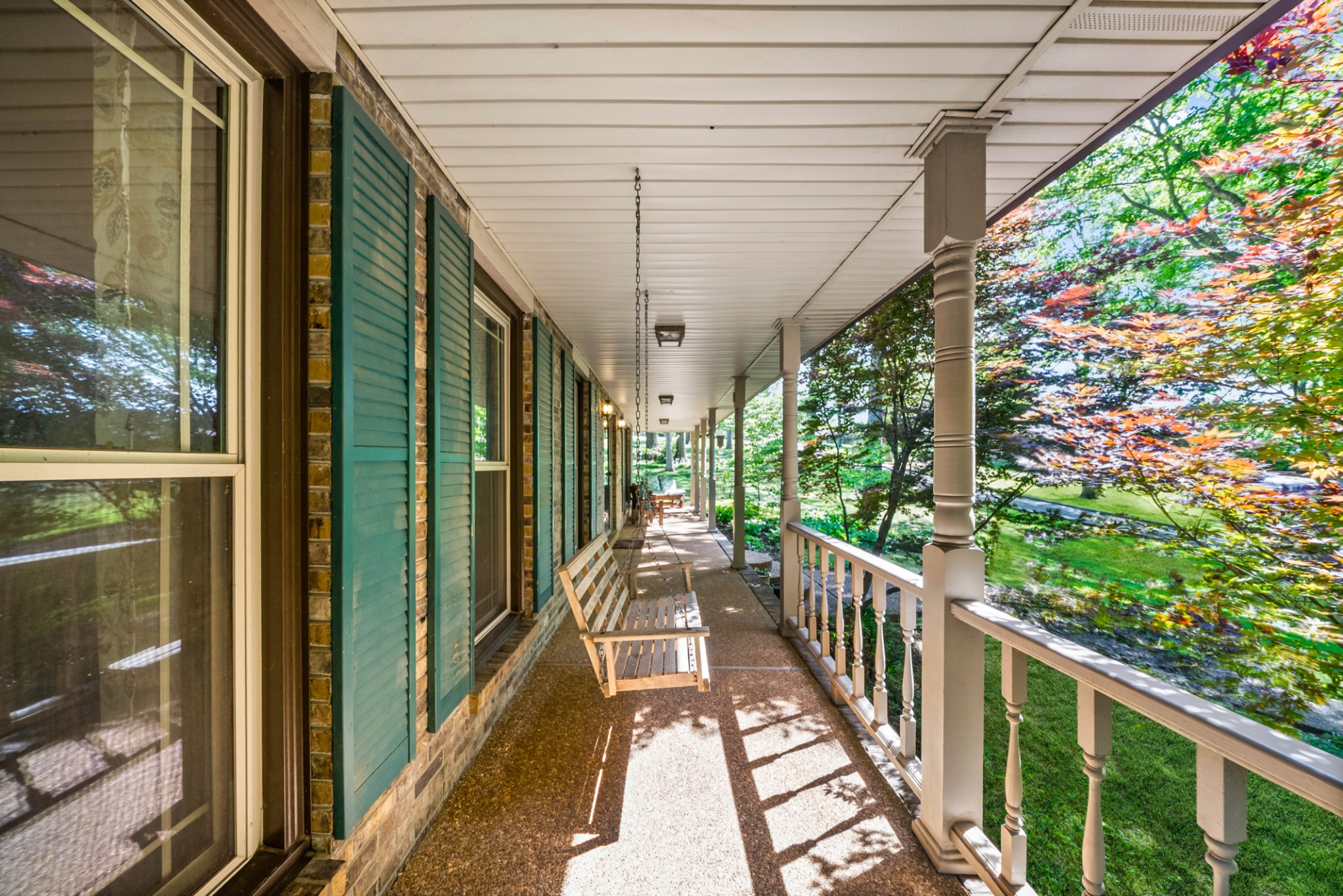 565 Arlington Pl