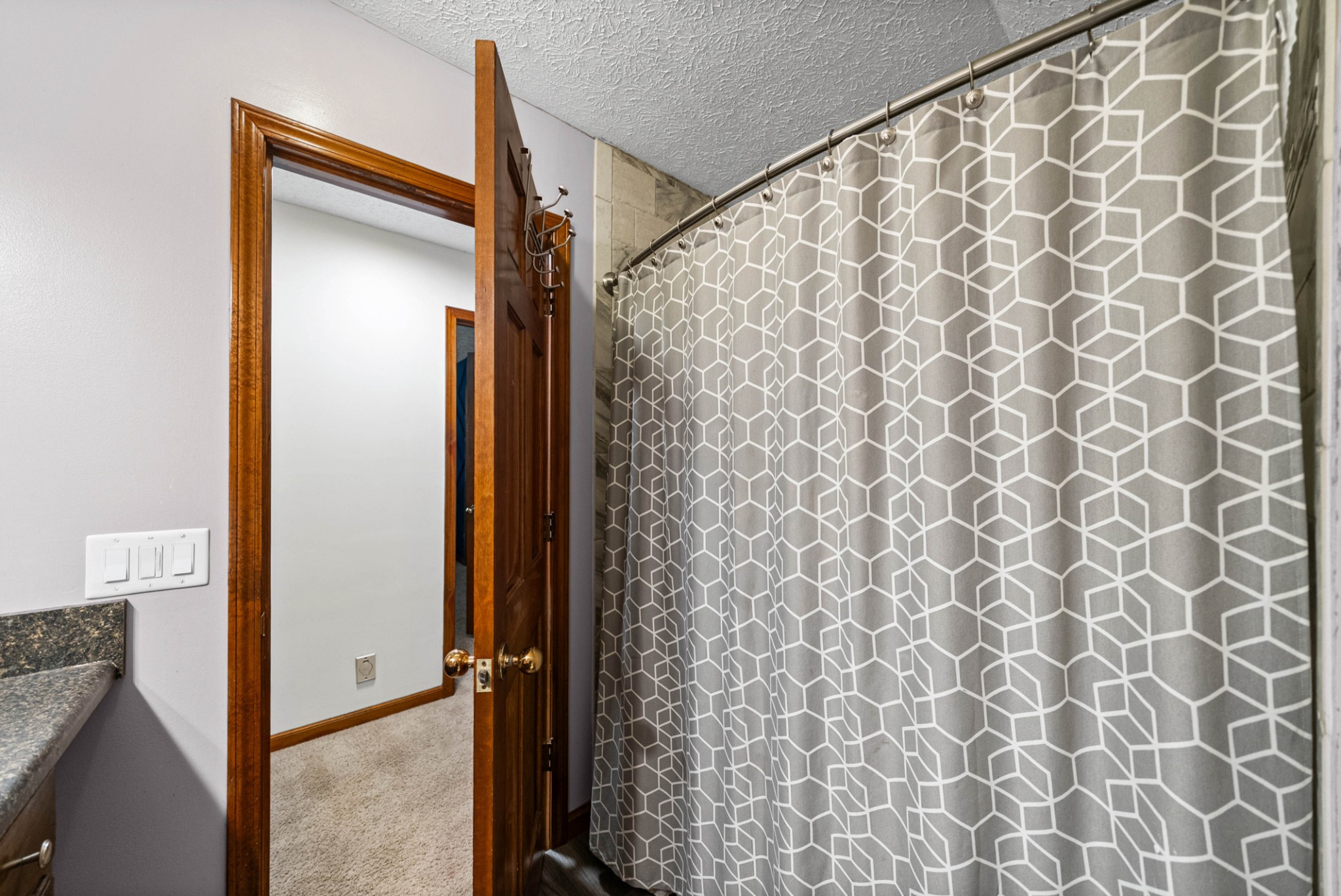 565 Arlington Pl
