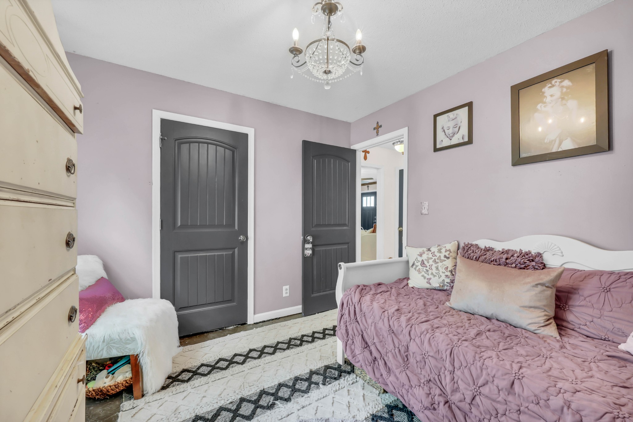 349 Erie Dr