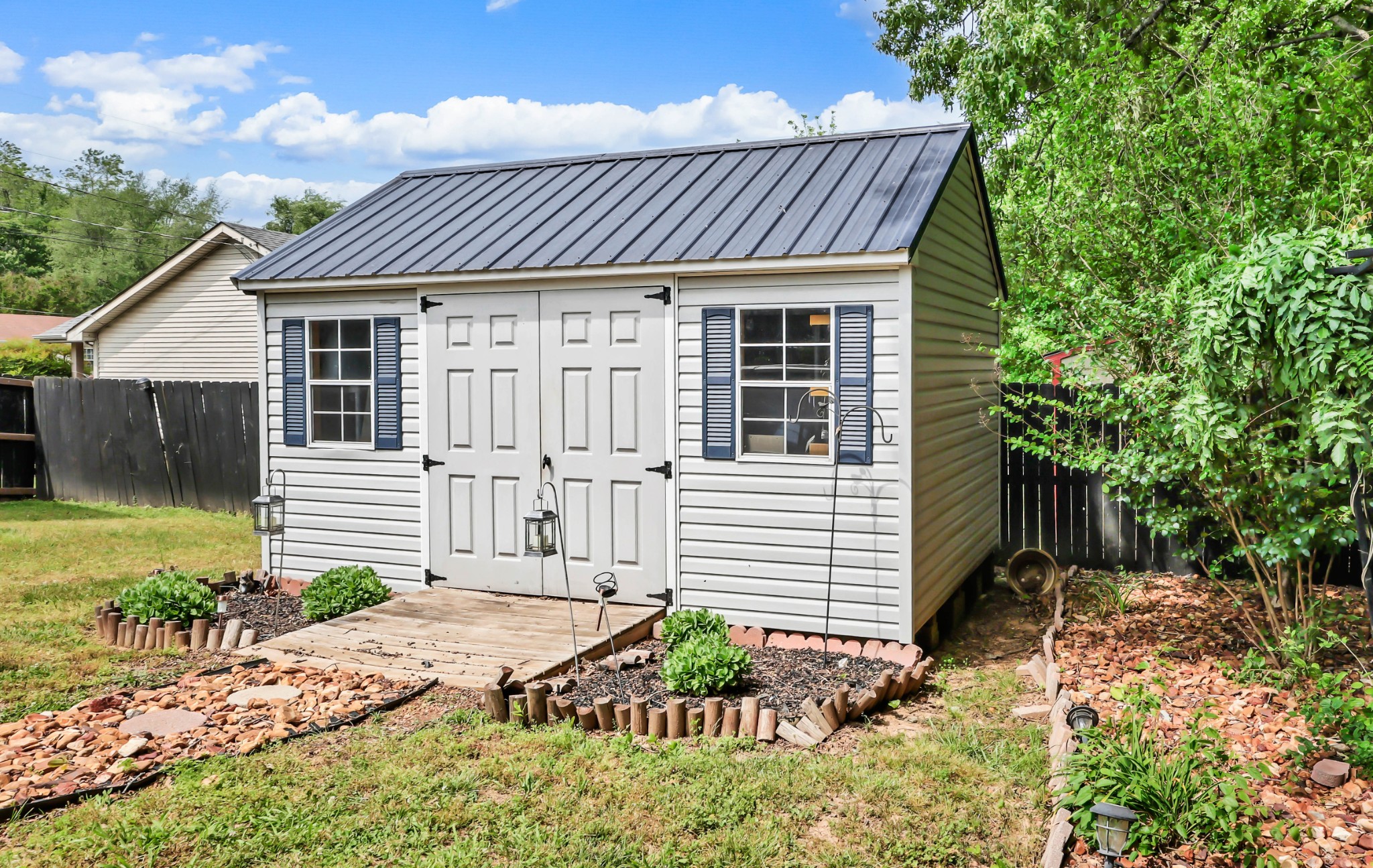 349 Erie Dr