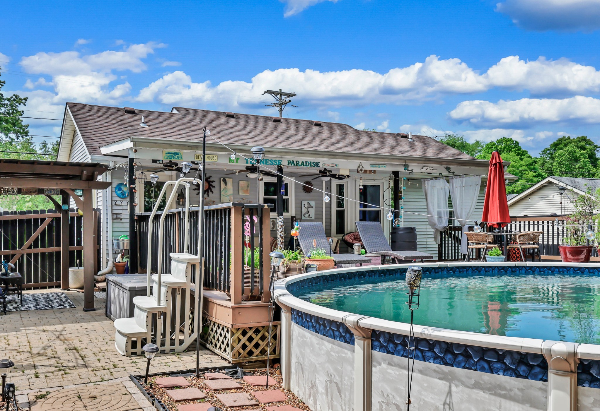 349 Erie Dr