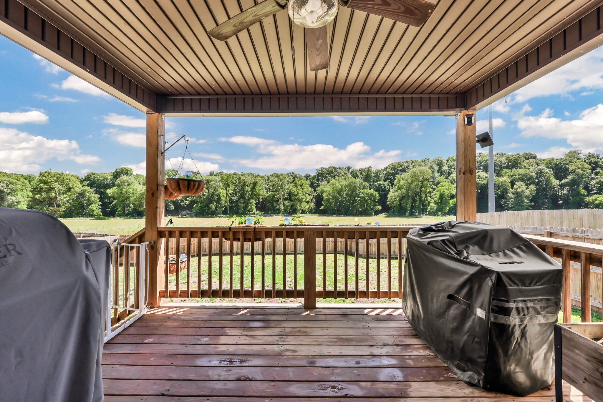 218 Ardell Dr