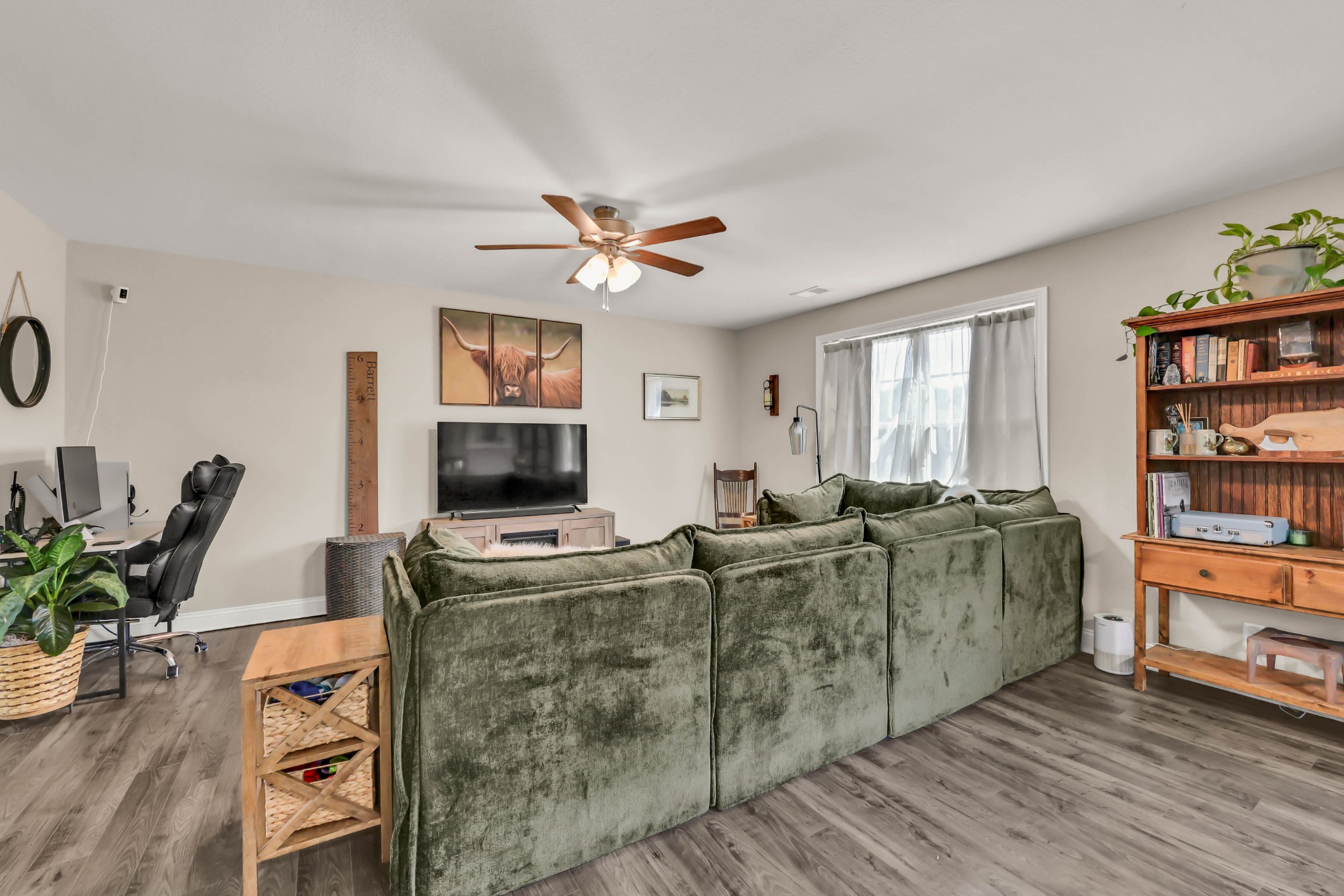 218 Ardell Dr