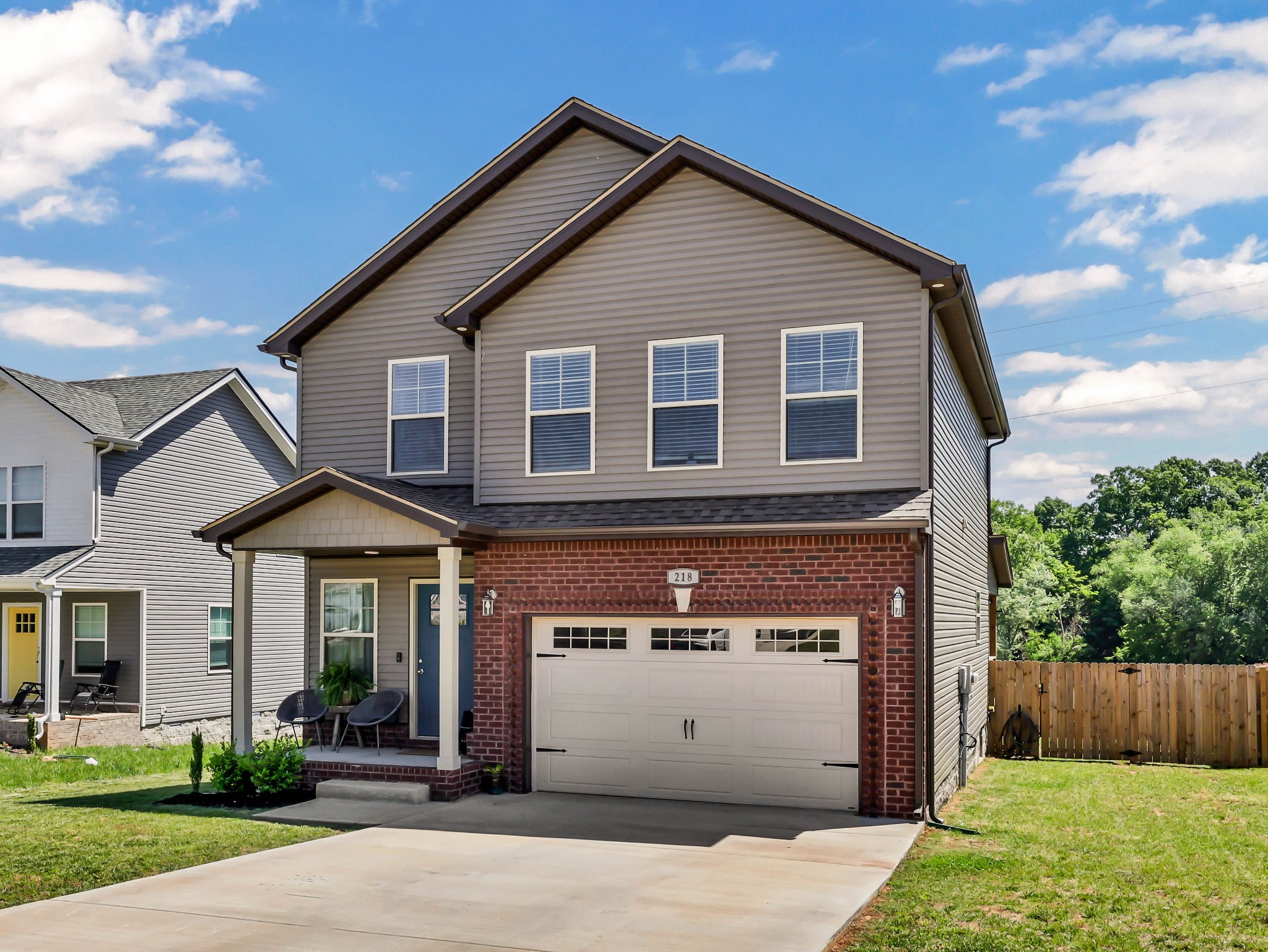 218 Ardell Dr
