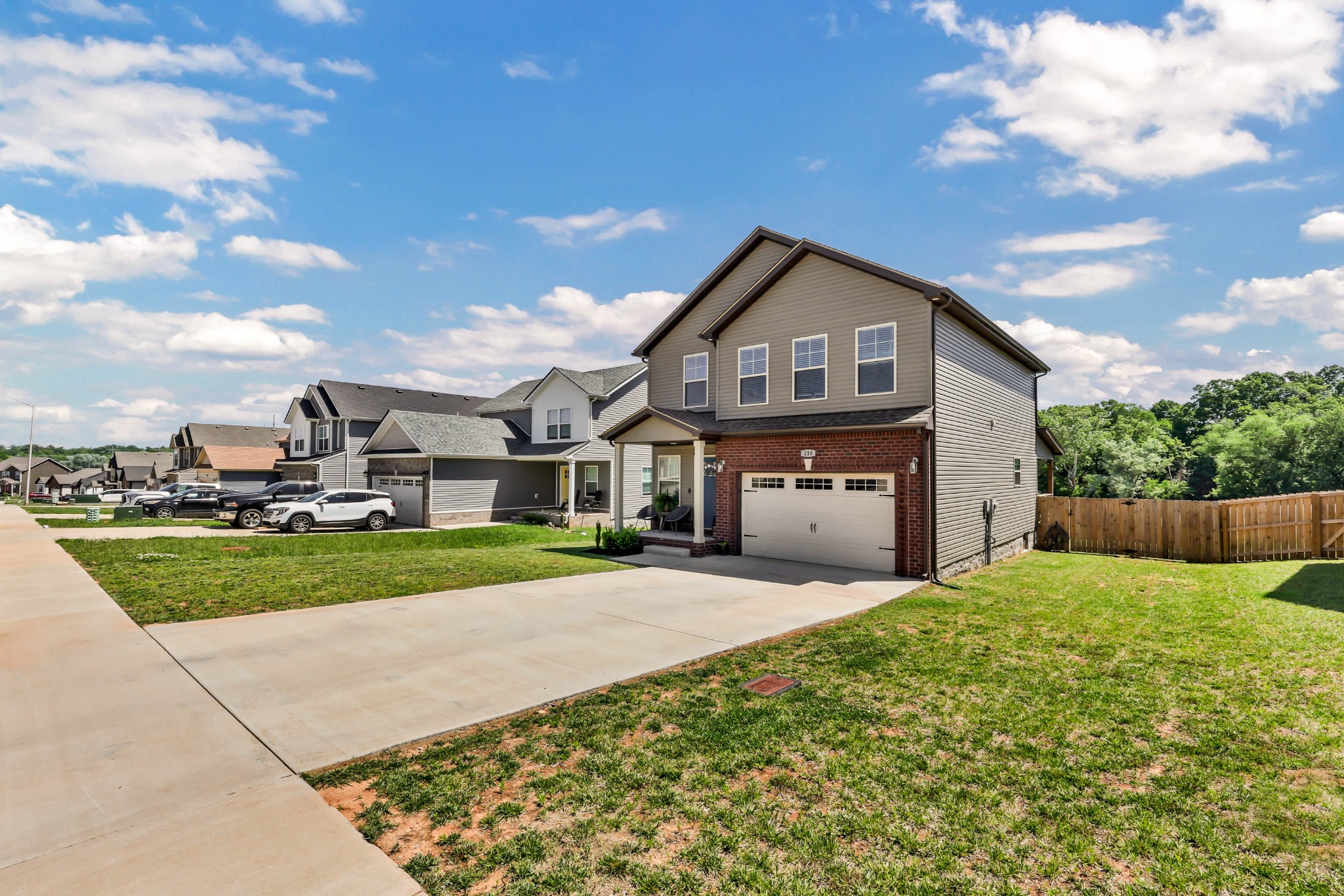 218 Ardell Dr