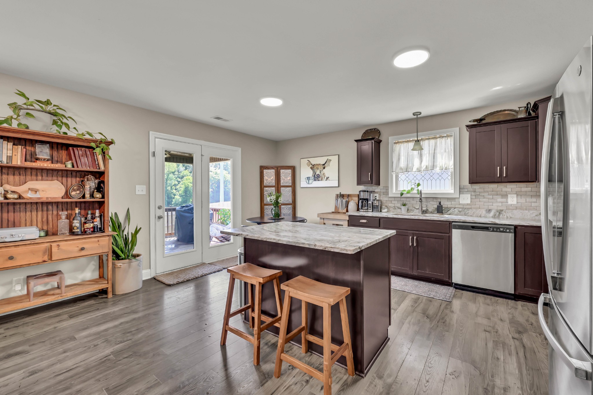 218 Ardell Dr