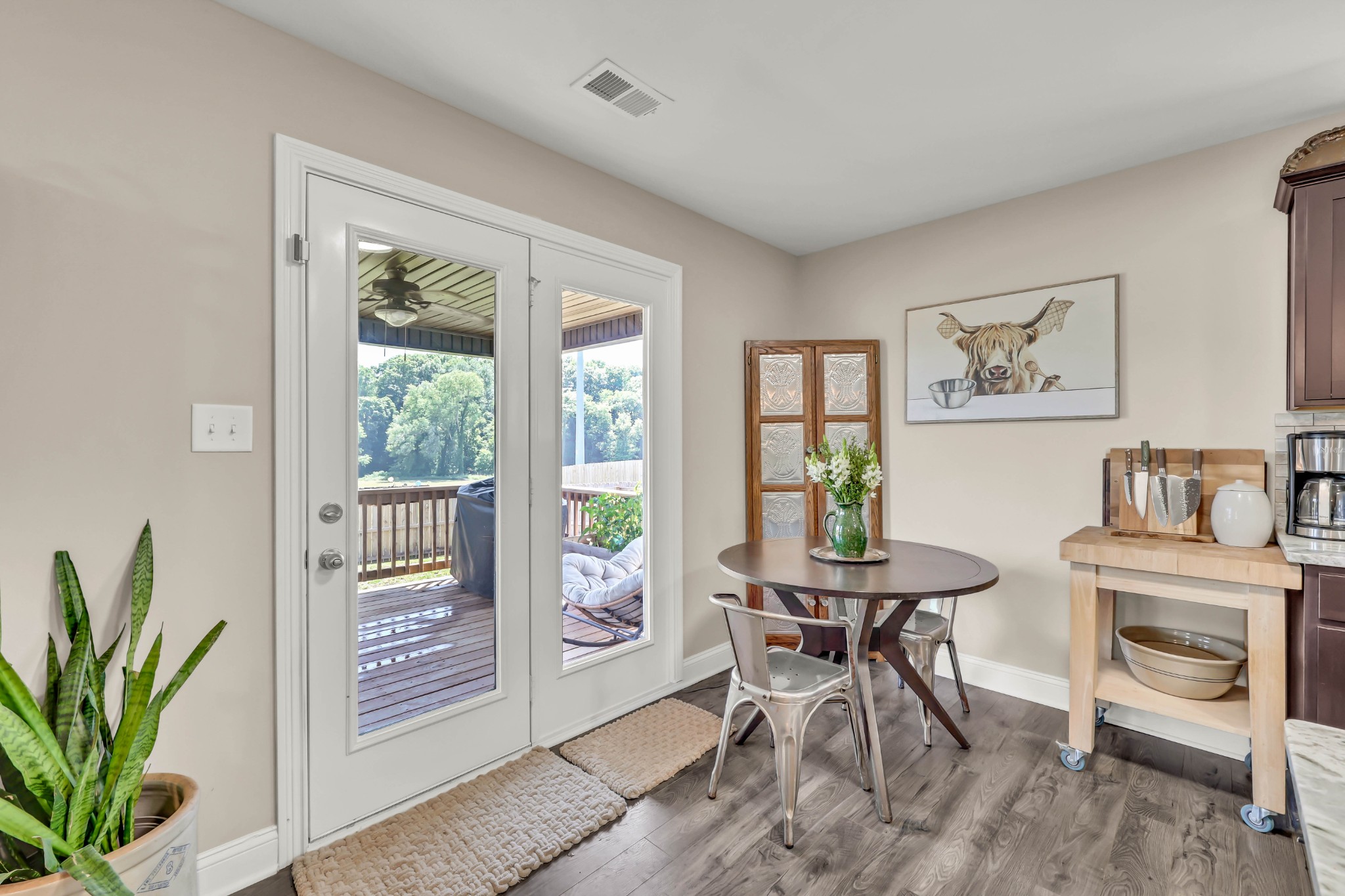 218 Ardell Dr