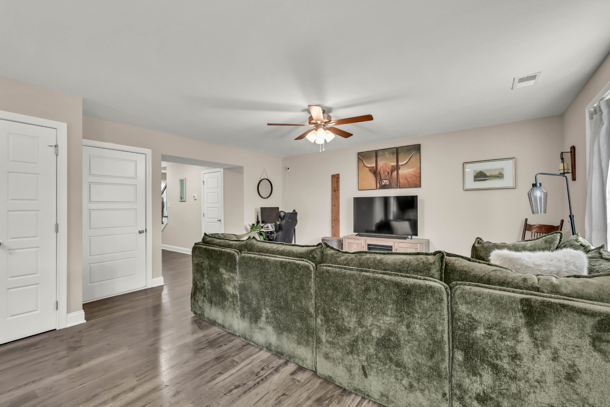 218 Ardell Dr