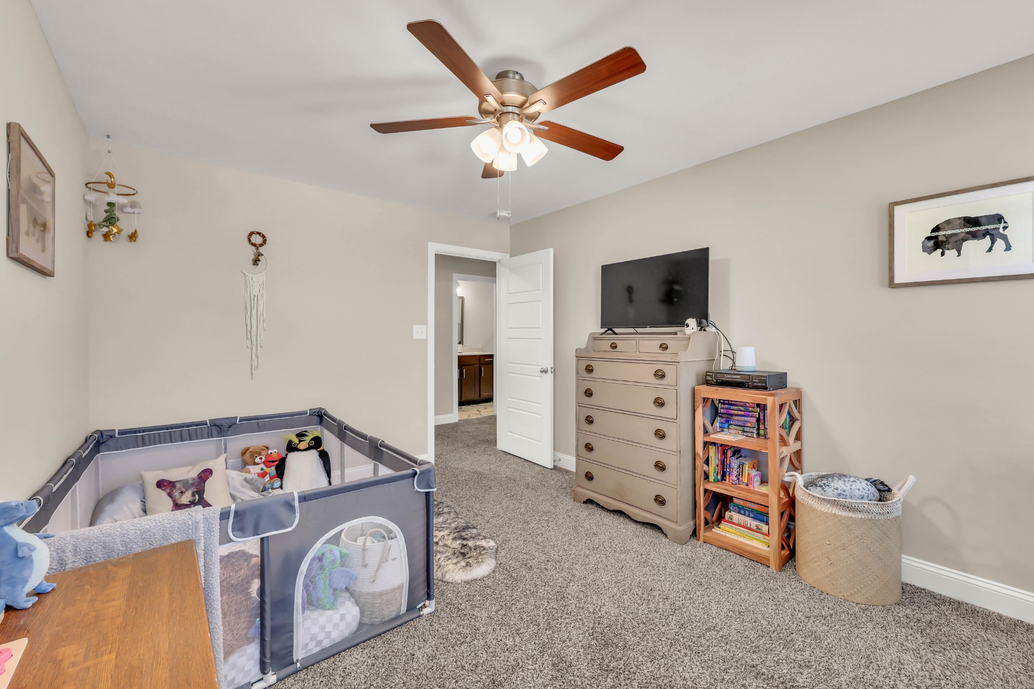 218 Ardell Dr