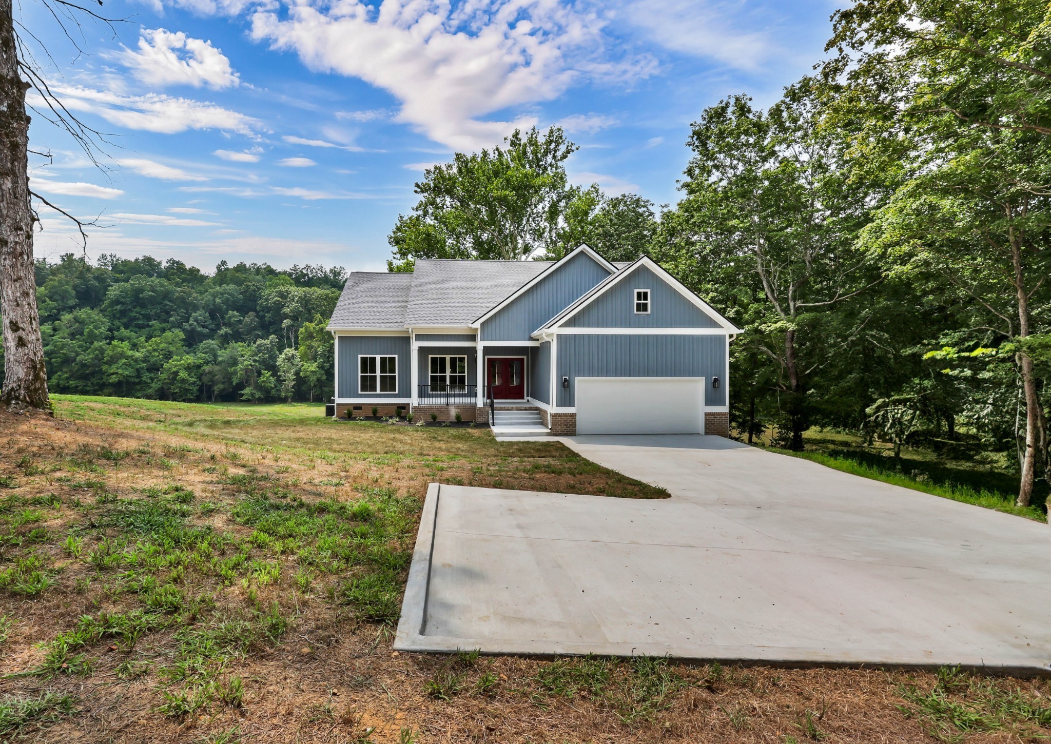 5570 Chambers Rd