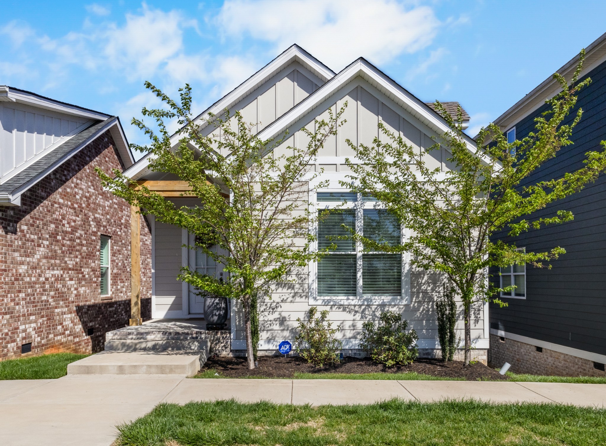 1372 Hicks Edgen Rd