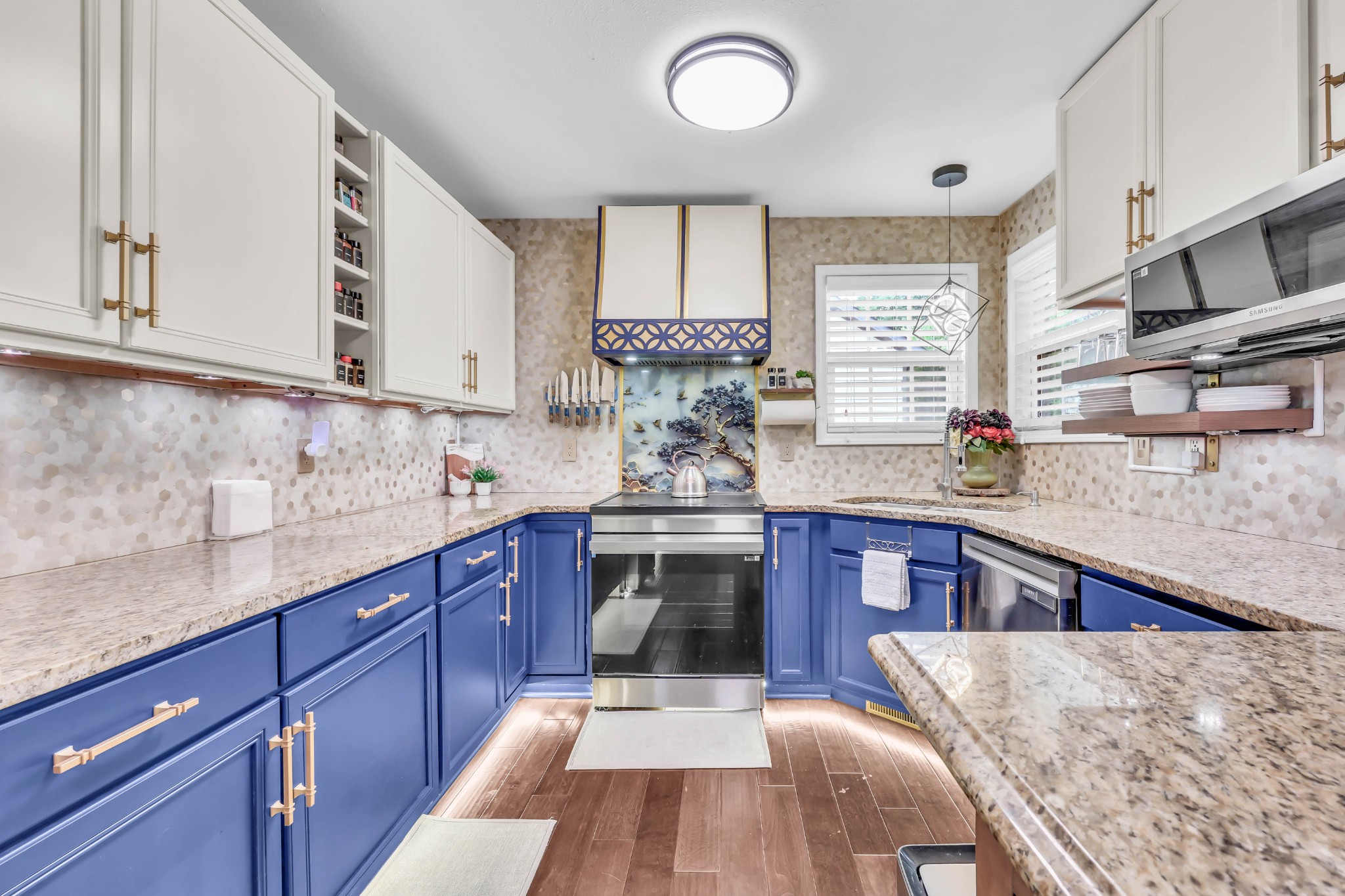 777 Banister Dr