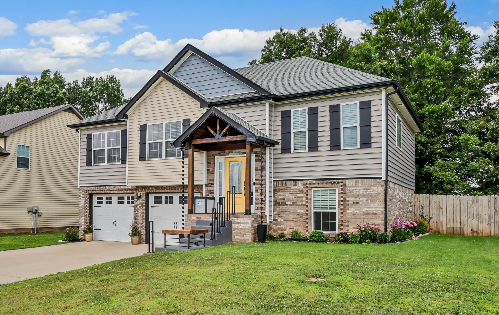 777 Banister Dr
