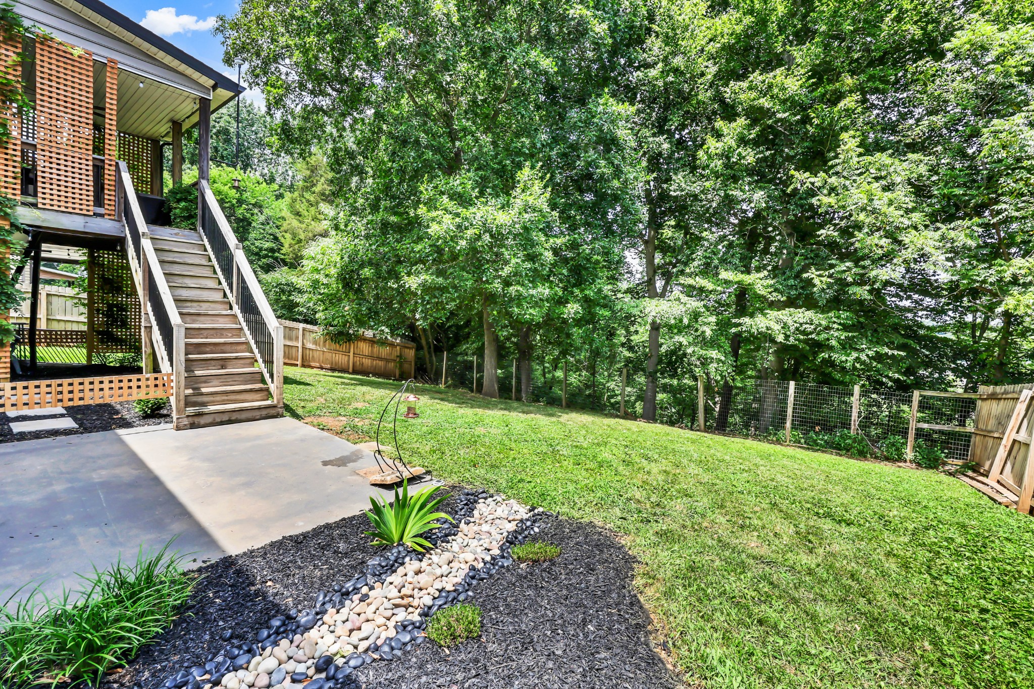 777 Banister Dr