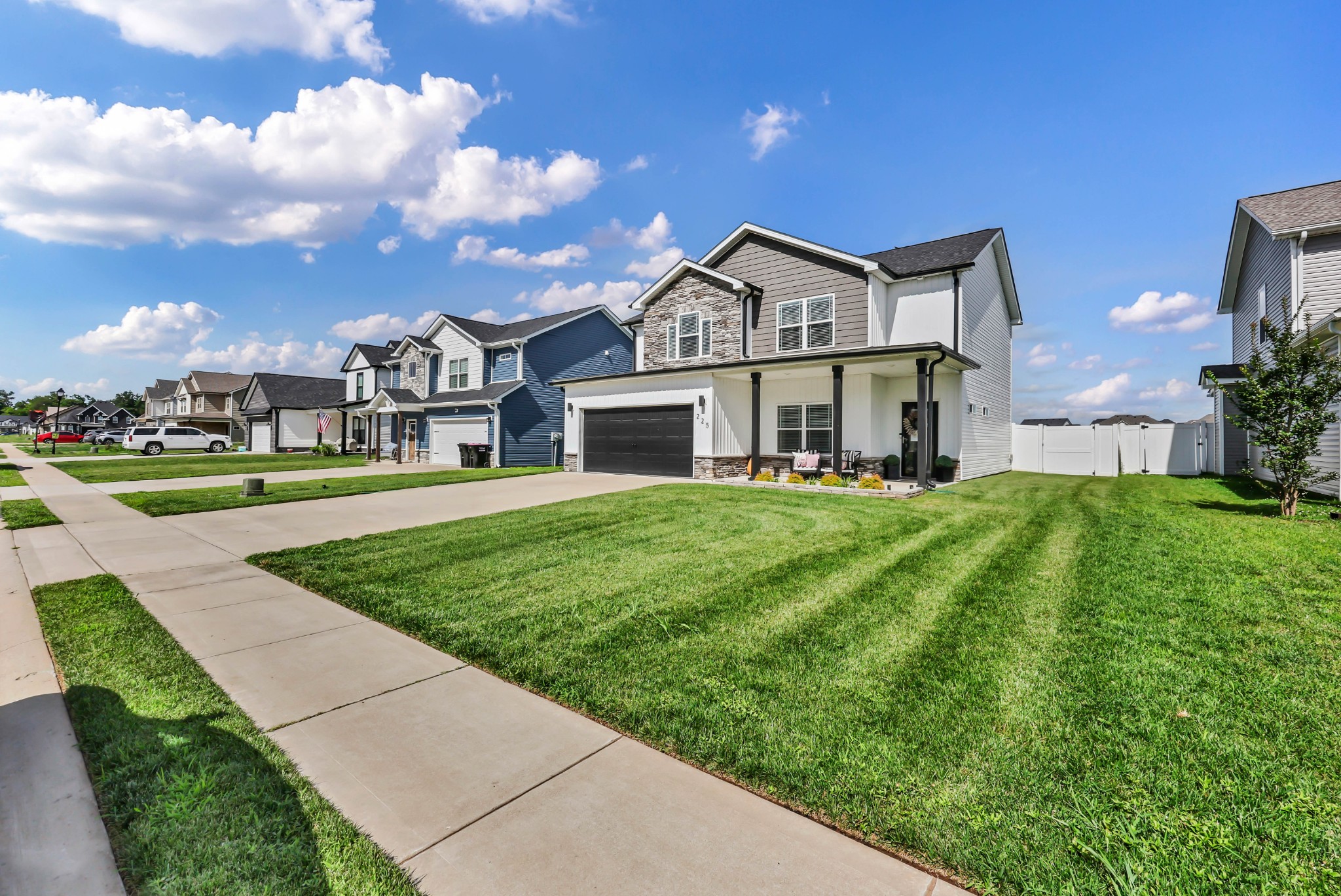 225 Kildeer Dr