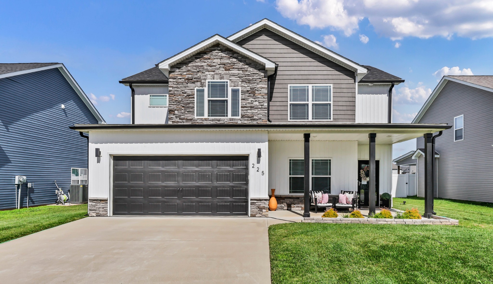 225 Kildeer Dr